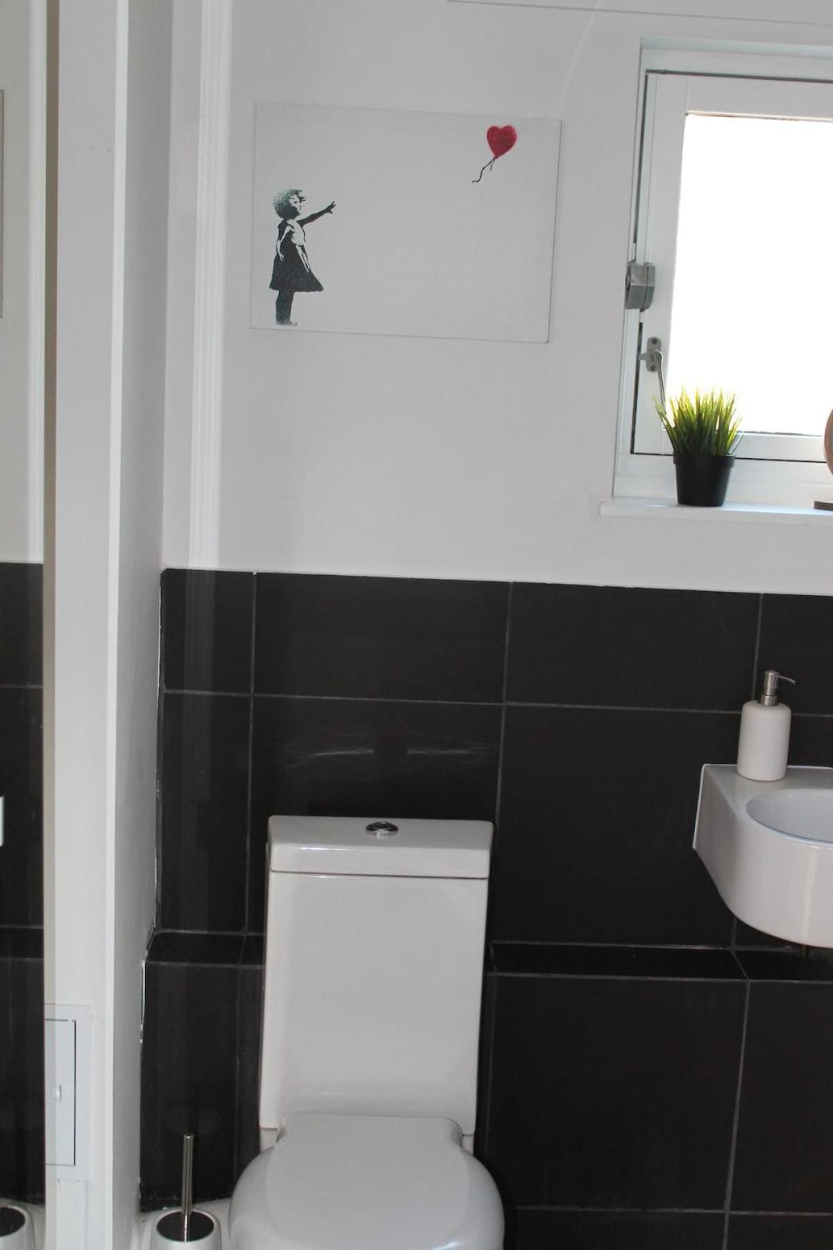 Remote Work Entire Flat 20min To Oxford St Apartment