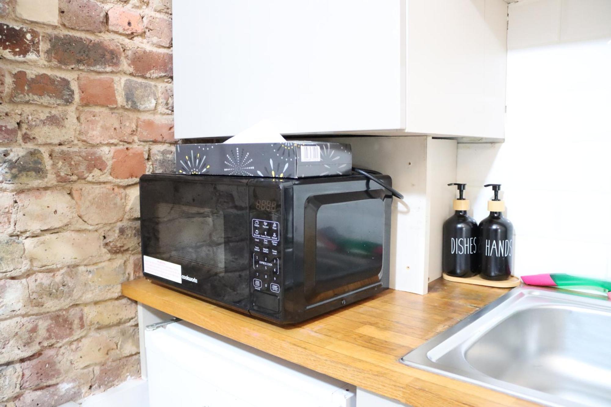 Lejlighed Stylish - Private Bathroom, 15mins To London! London