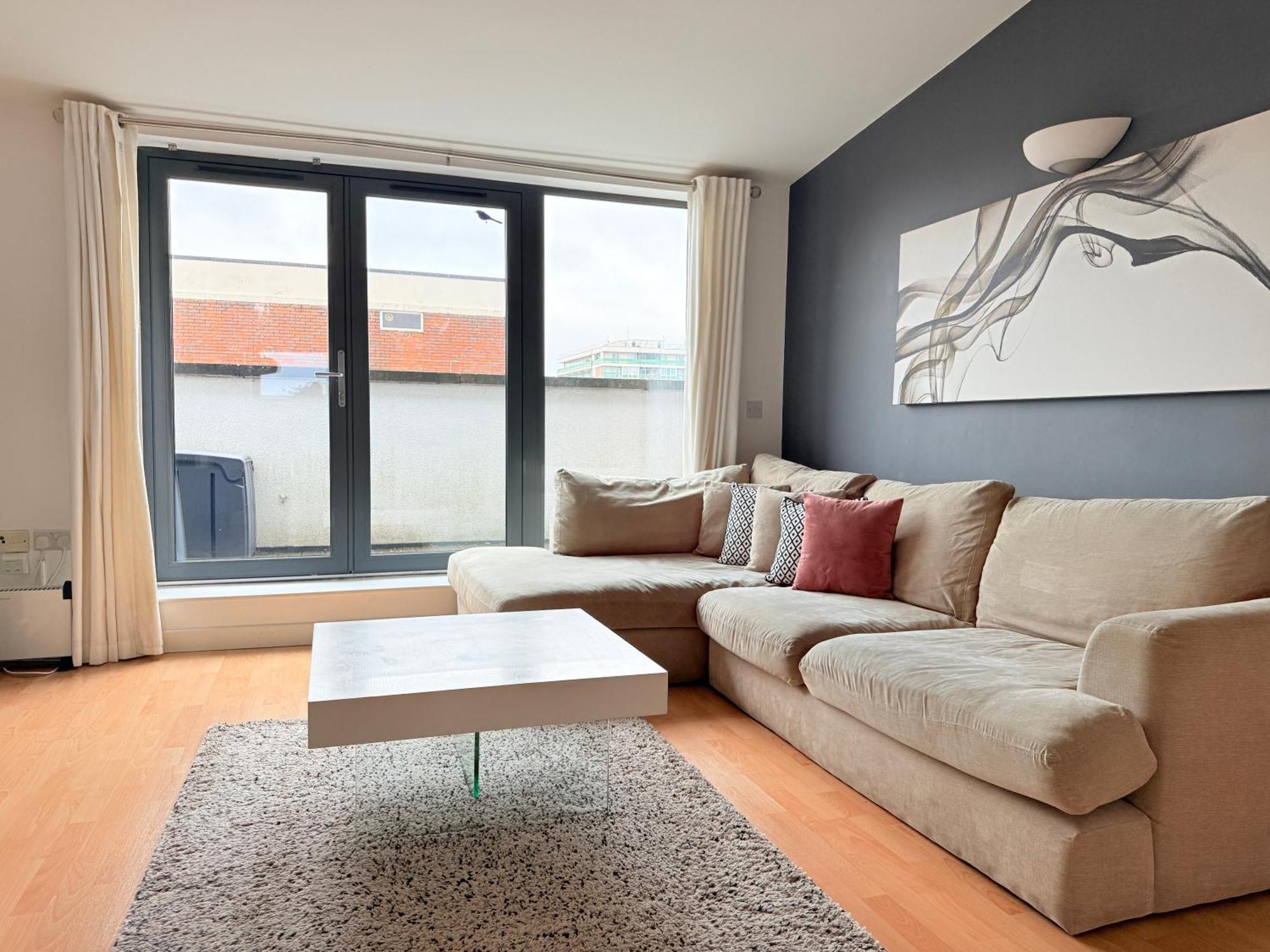 Spacious 2 Bedroom Flat, Near Kings Cross, Location Apartment London