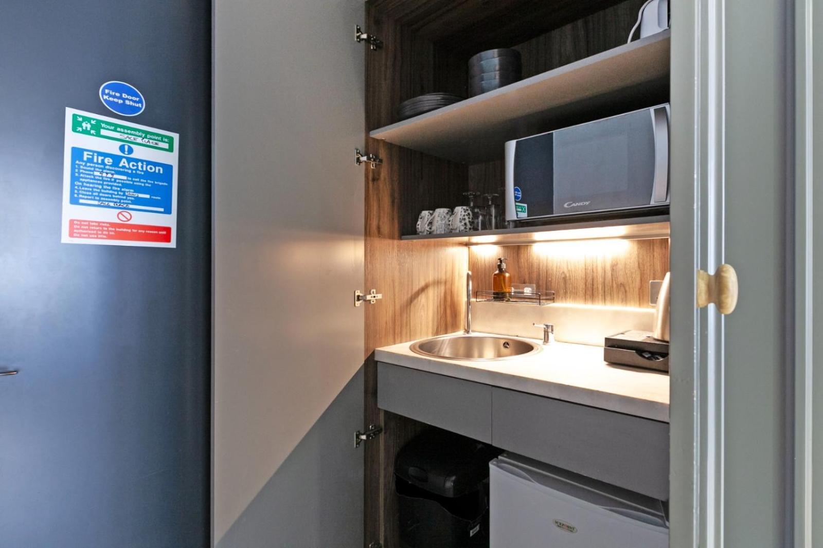 Paddington Apartment *