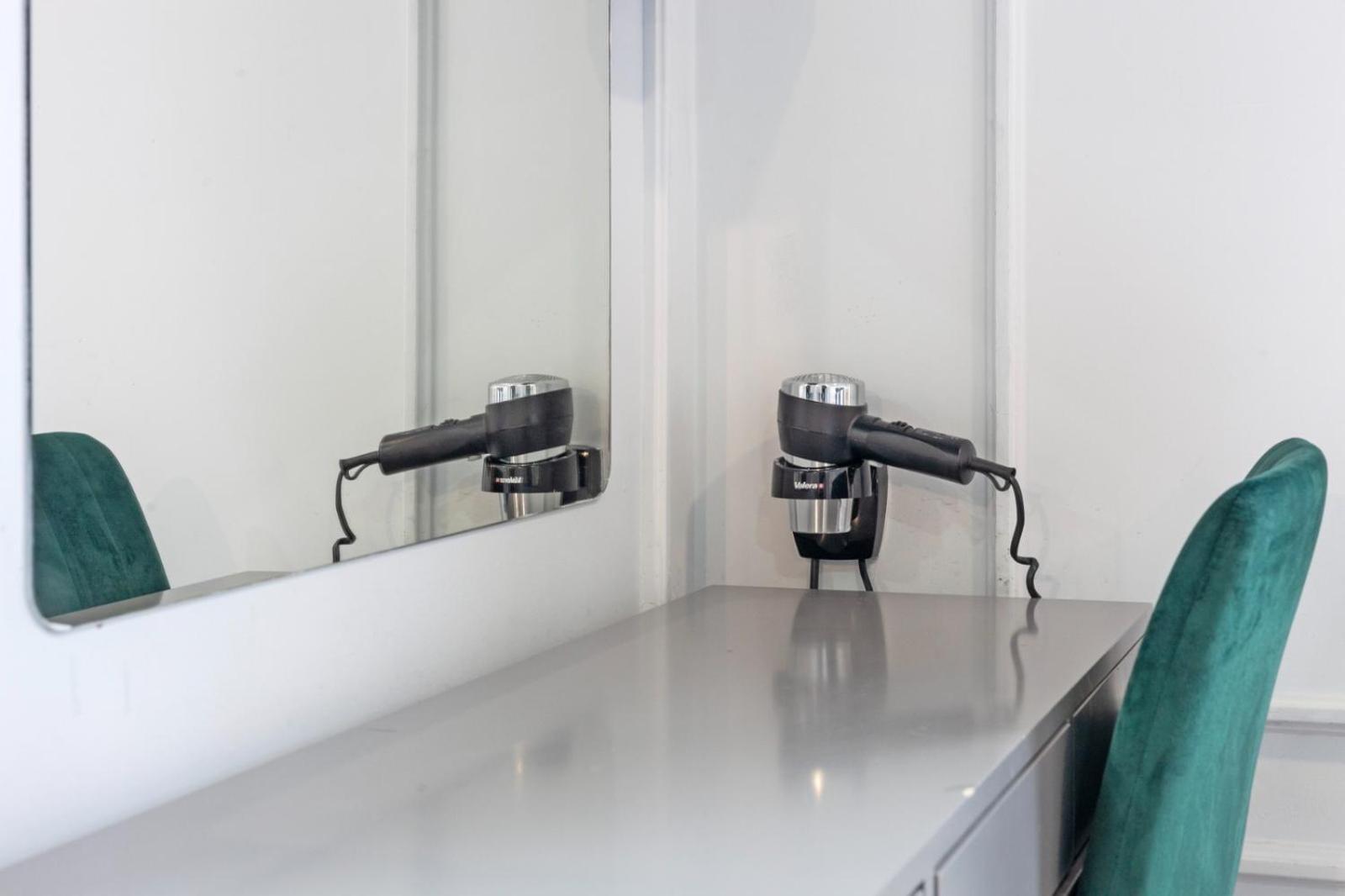 Paddington Apartment