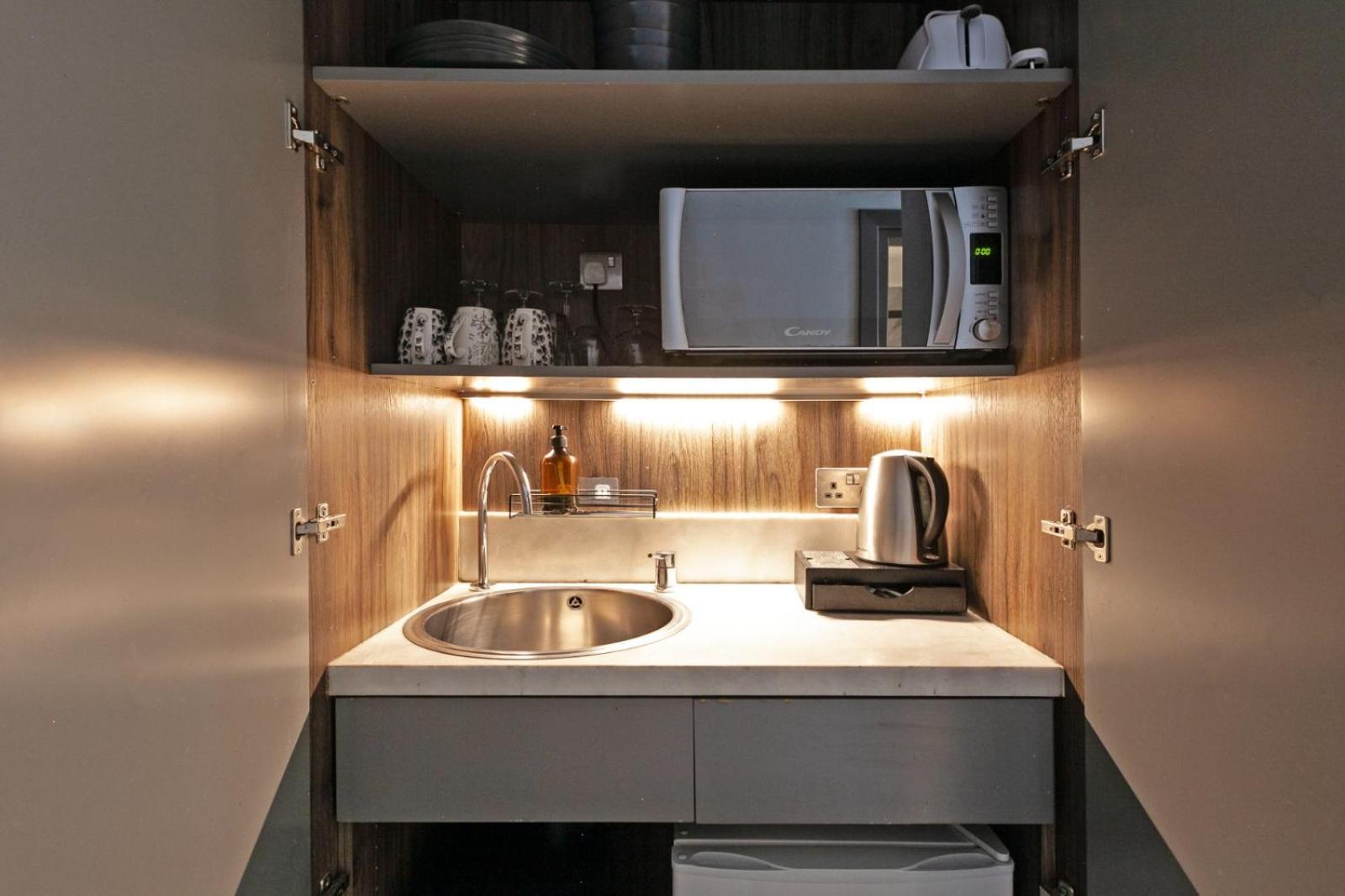 Paddington Apartment *
