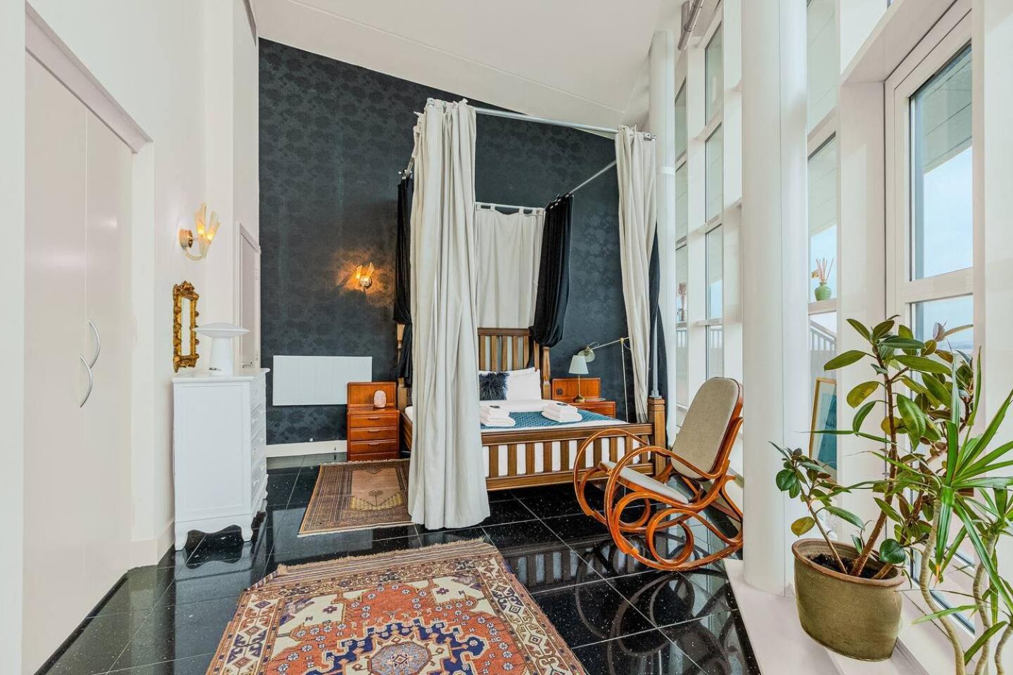 Apartment Canary Wharf Riverside Penthouse *
