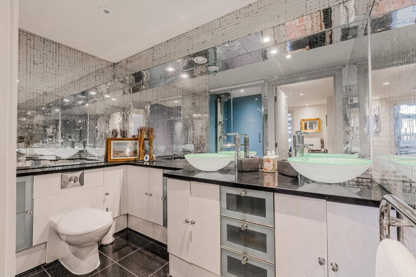 Apartment Canary Wharf Riverside Penthouse London
