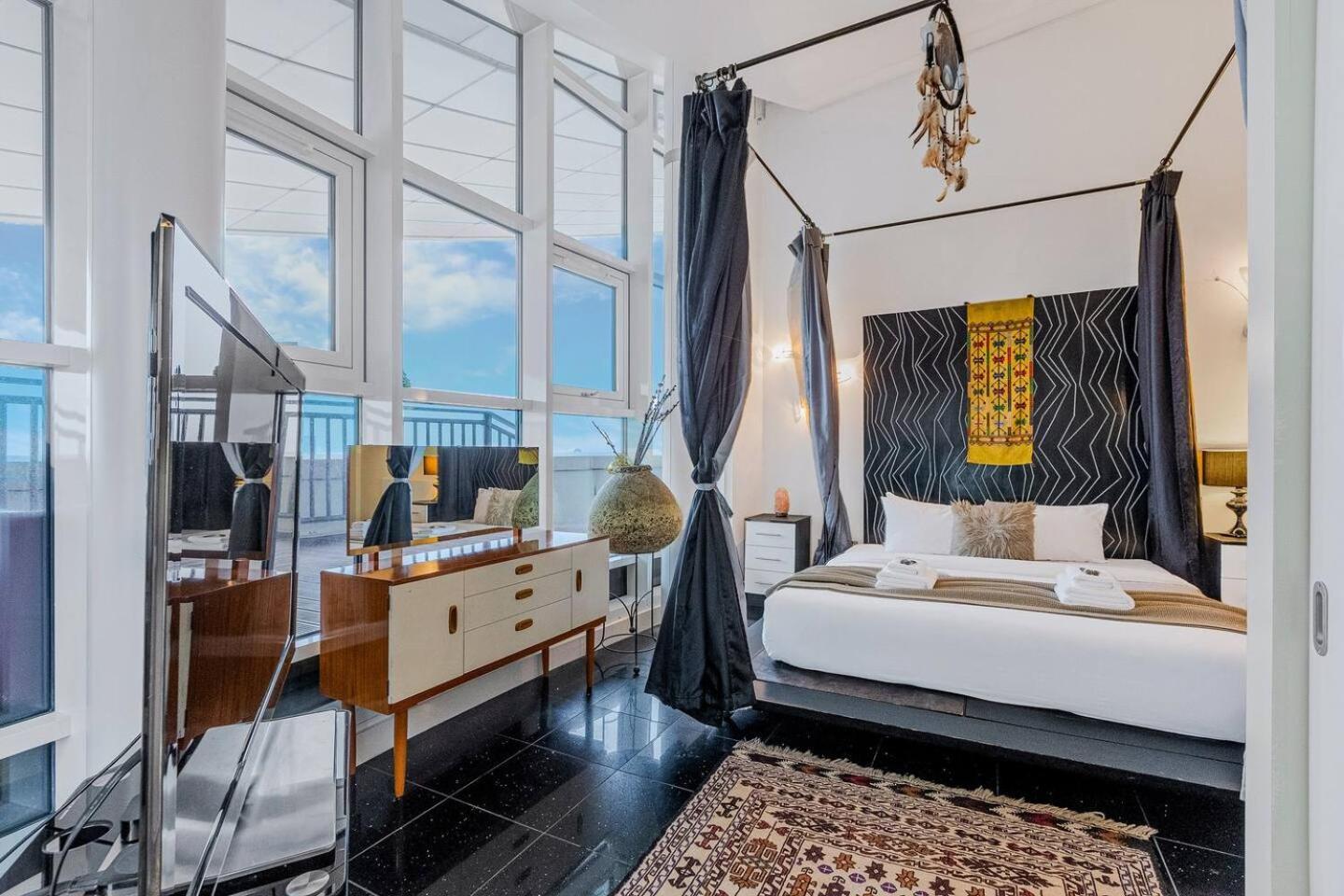 Apartment Canary Wharf Riverside Penthouse *