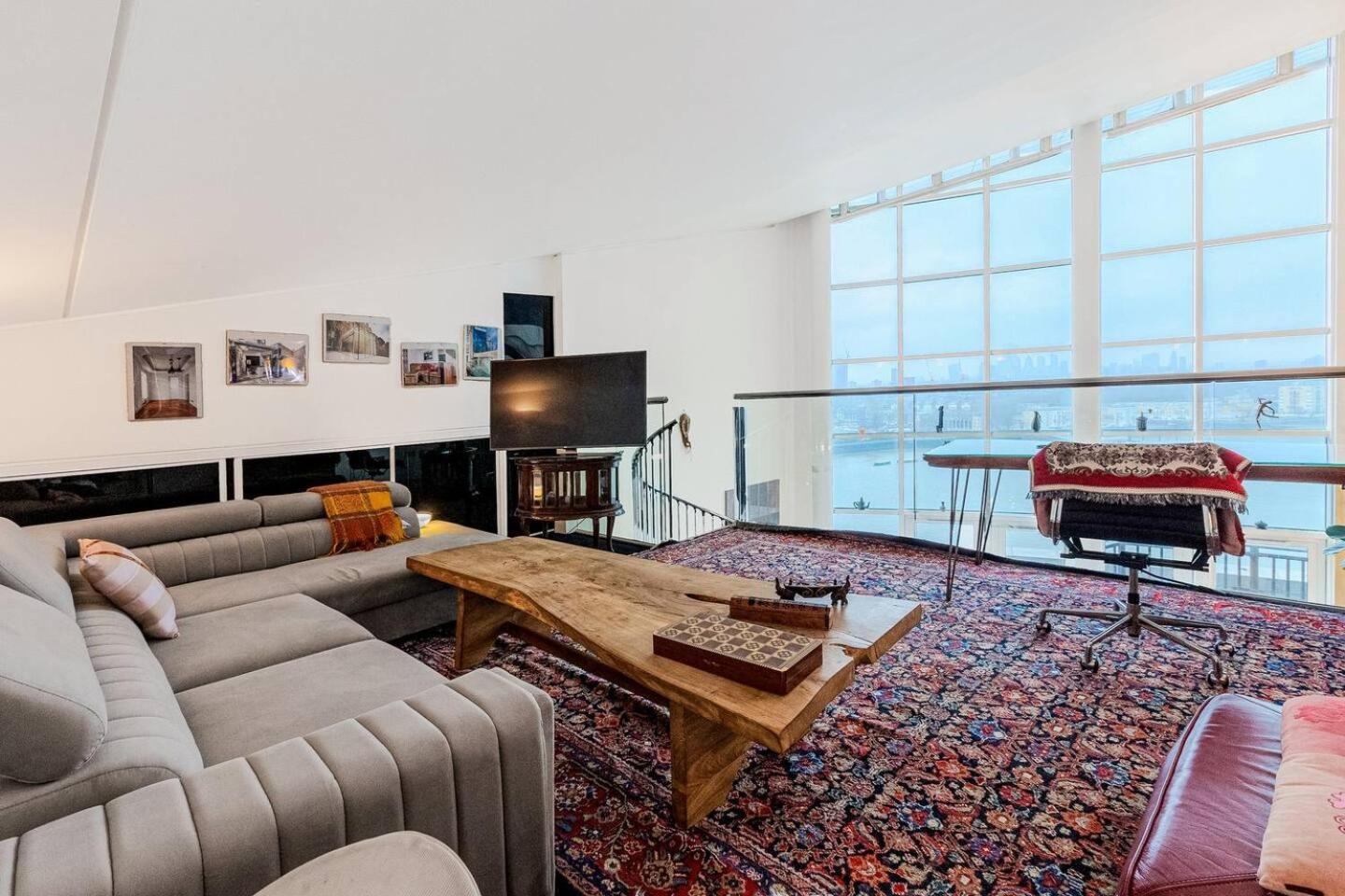 Apartment Canary Wharf Riverside Penthouse London
