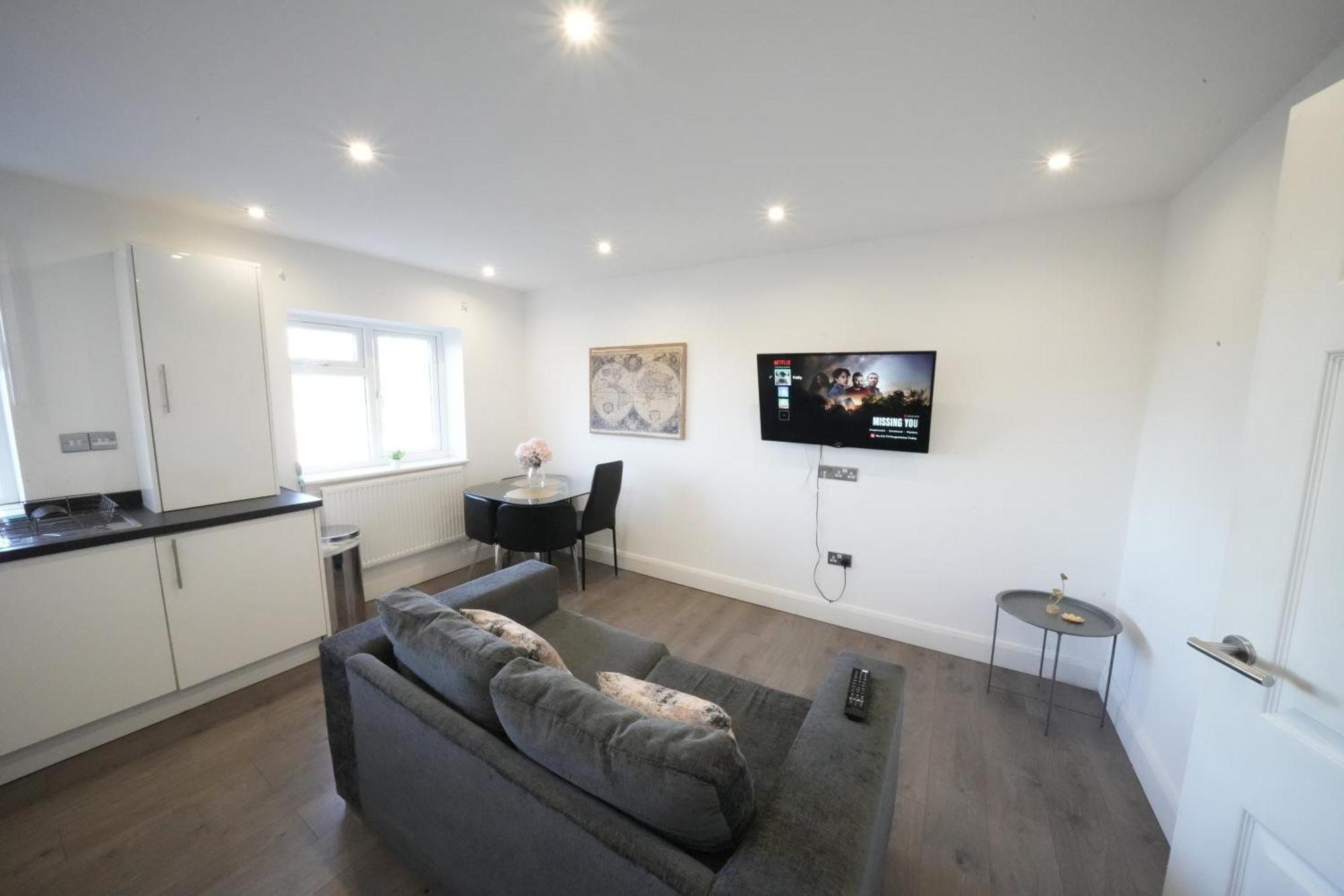 Appartamento Hatton Heathrow Airport- Free Parking-free Underground To And From Heathrow Airport Hatton Cross Picture-see Fast Hatton Cross To 30min Londra