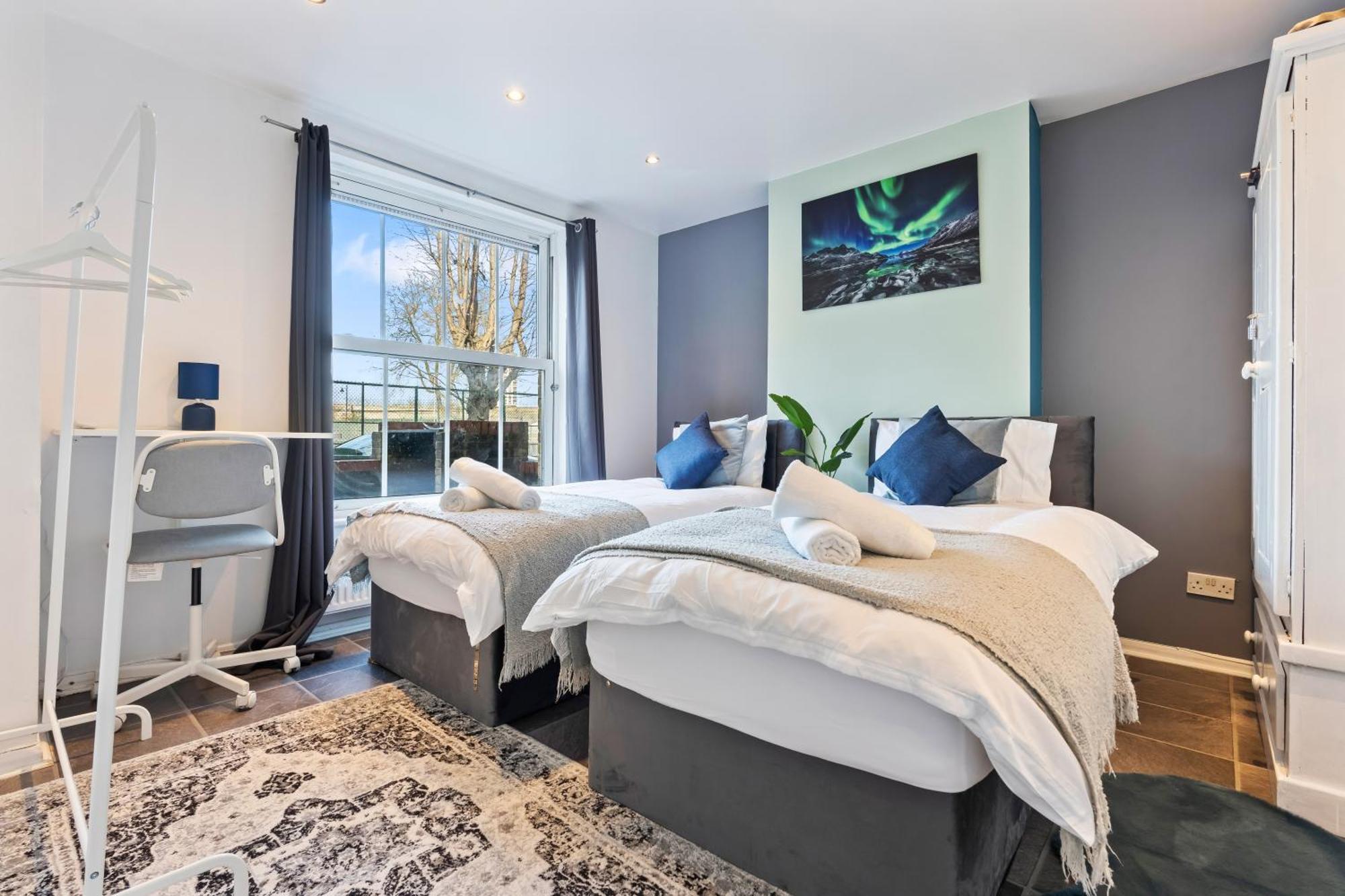 Impeccable 4-bed House In Brixton Vakantiehuis *