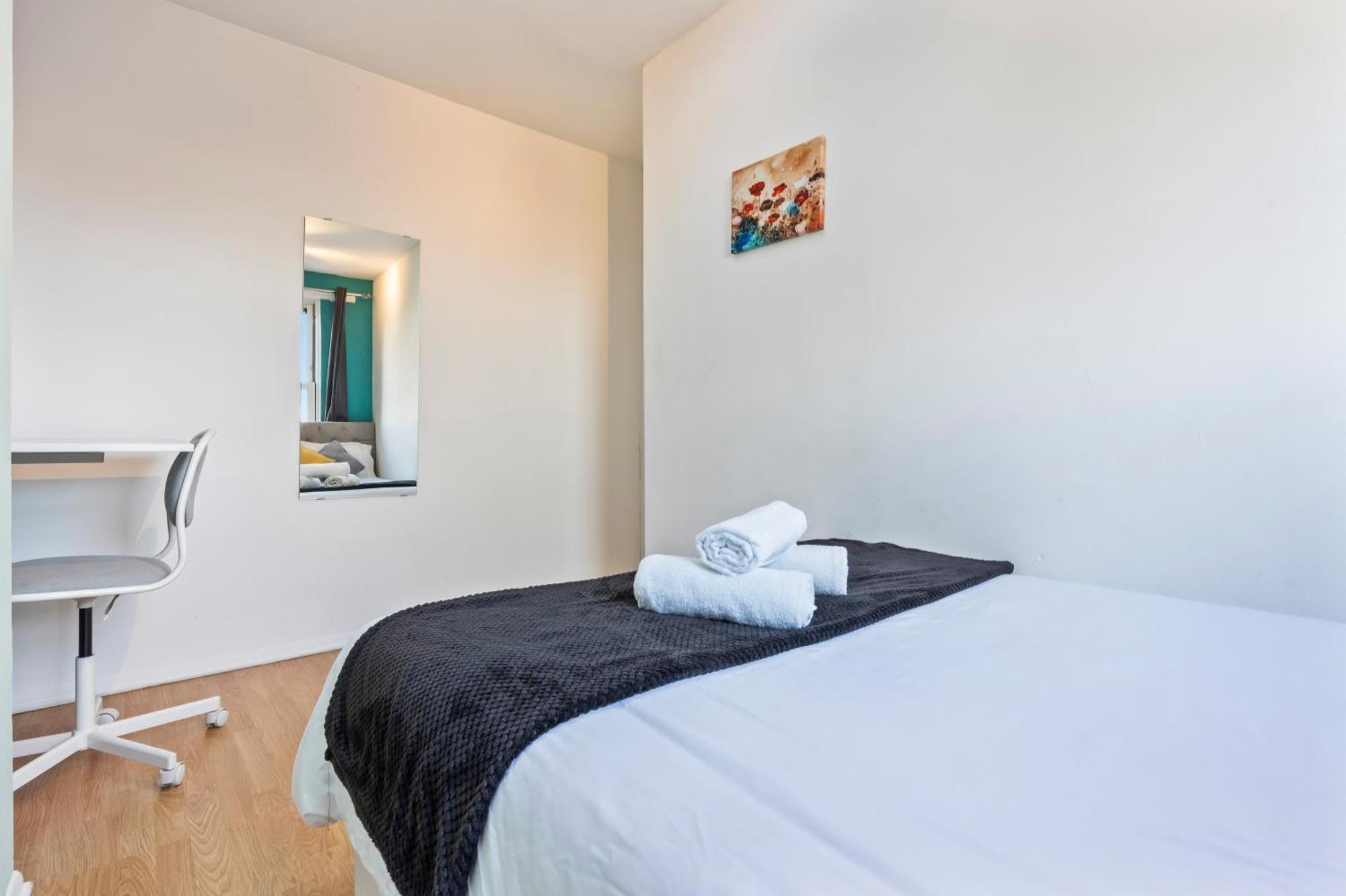 Vakantiehuis Impeccable 4-bed House In Brixton *