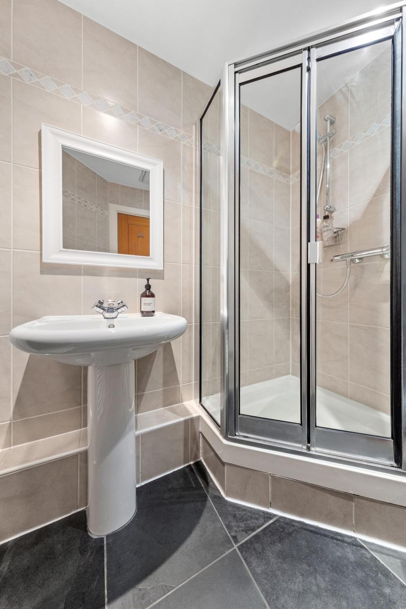 Lägenhet St, George Wharf Vauxhall Bridge Large 2bedrooms With River View Panoramic Balcony London