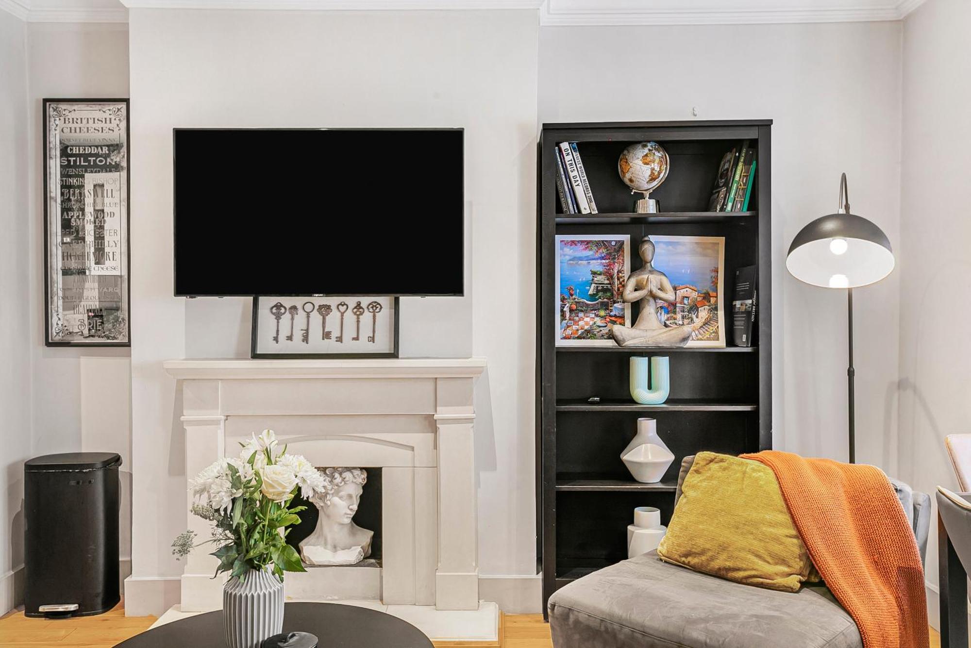 Large Stylish 2beds 2baths With Private Patio * London
