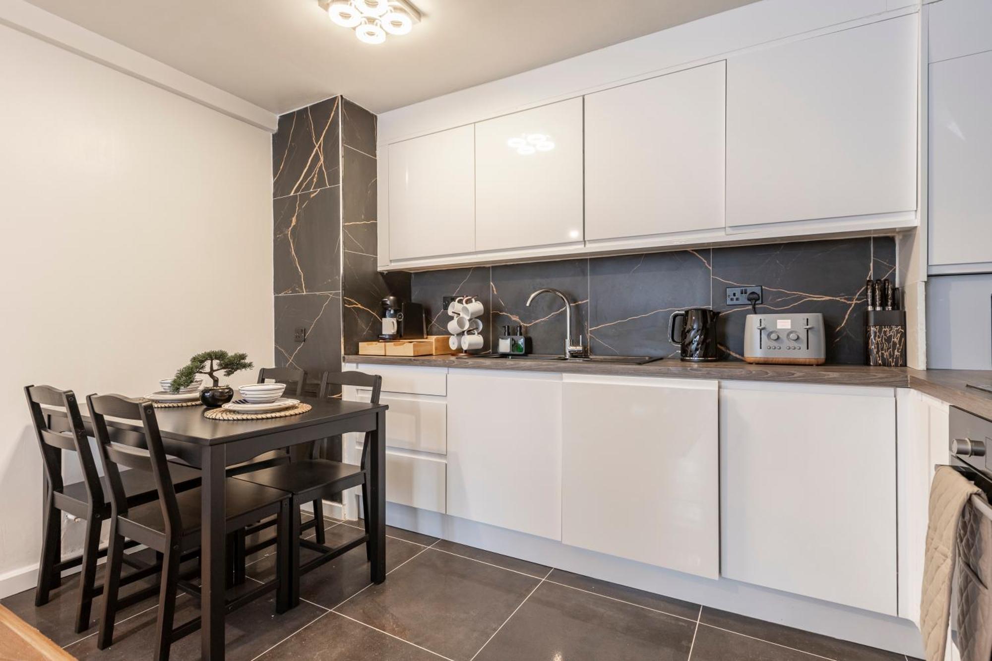 Shepherds Haven Luxury 4 Bed Flat With Self Check In * Londra