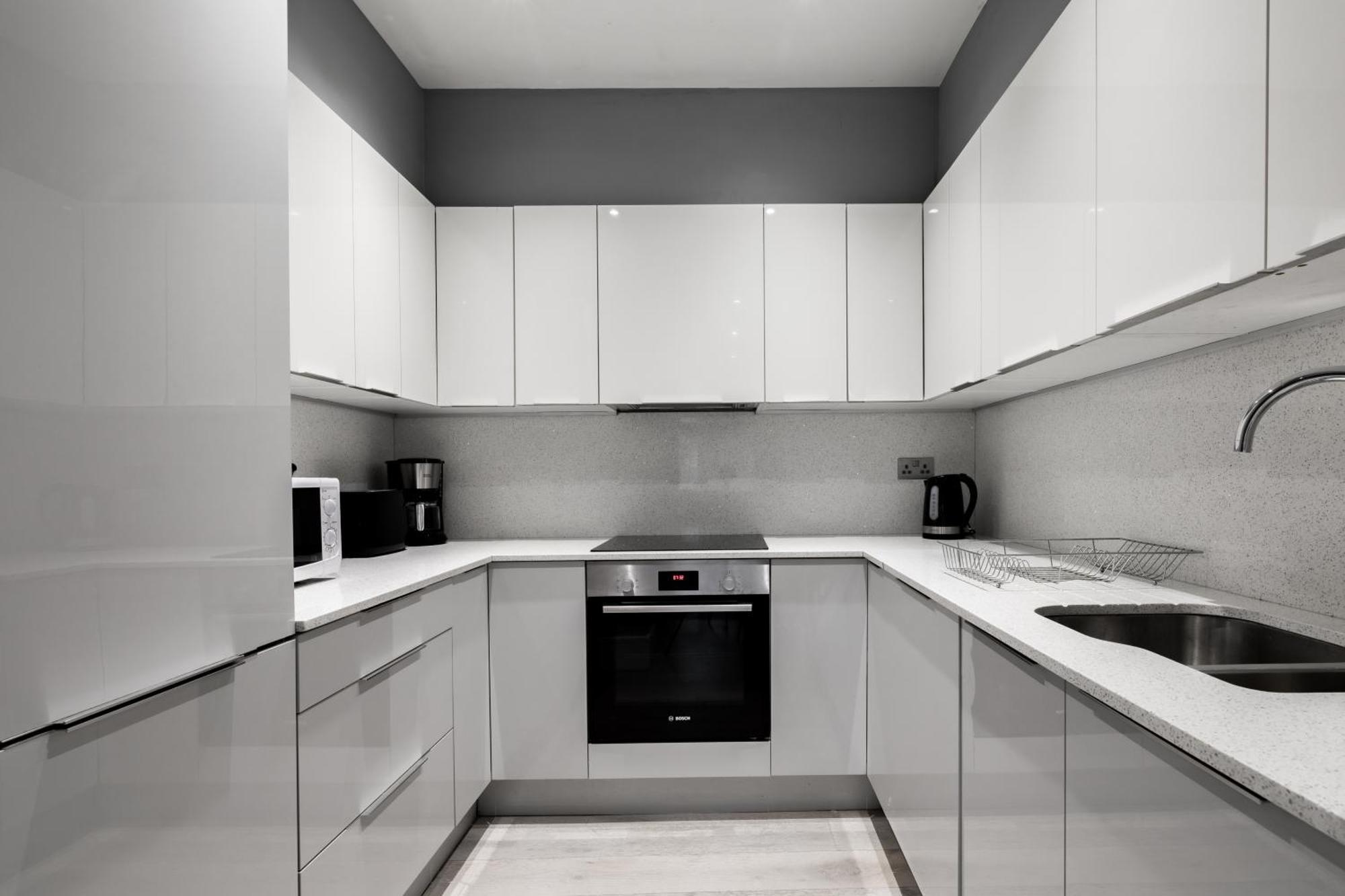 Superb 2 Bedroom Near Edgware Road Station Londra