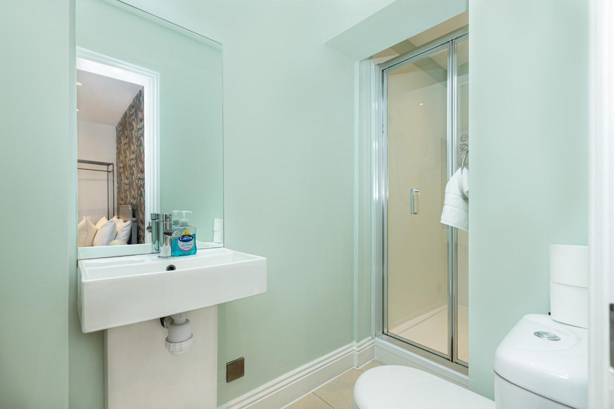 Apartment Cozy & Modern Studio, 10 Min To Hyde Park London