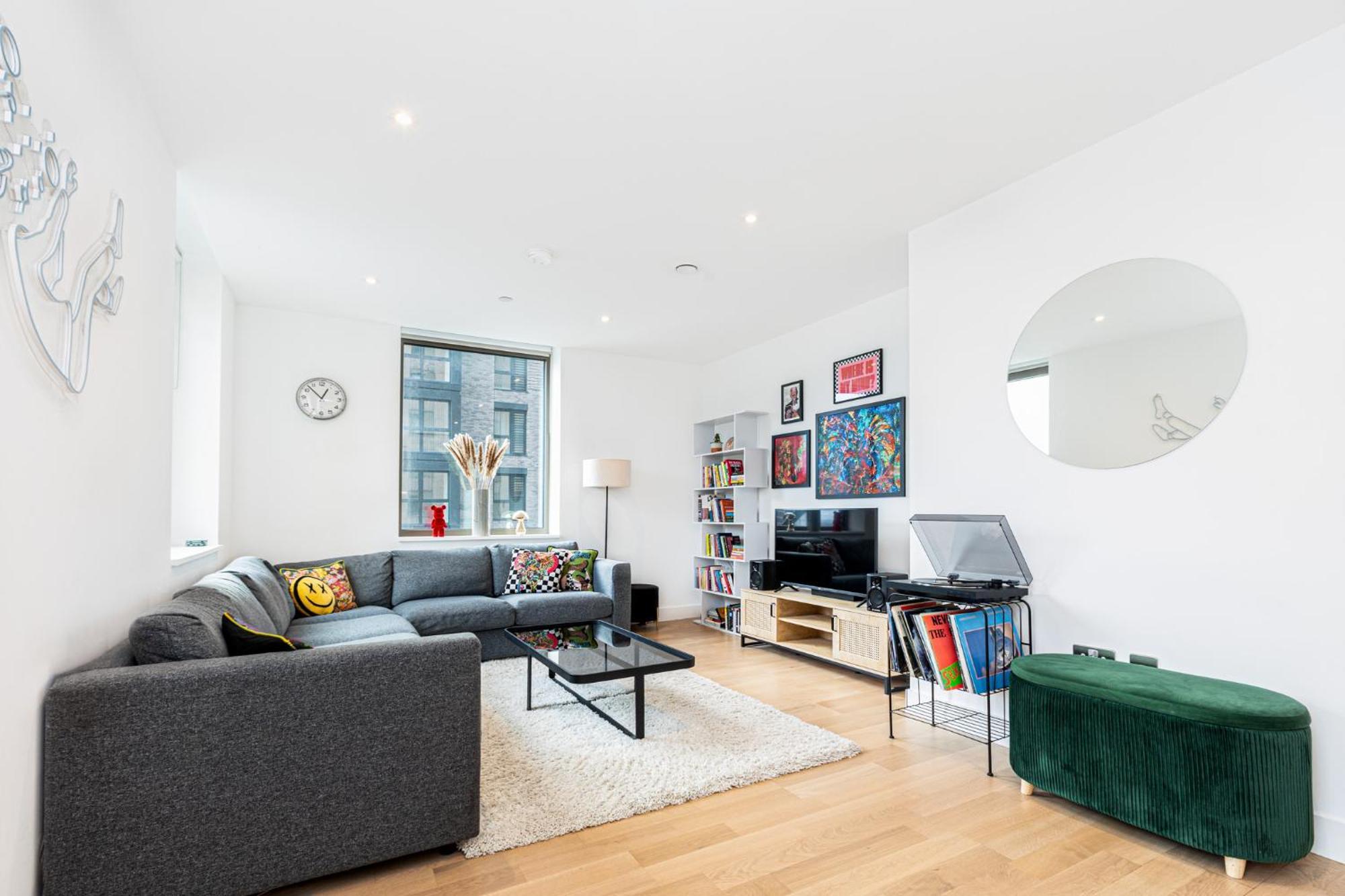 Gorgeous 1br With Balcony, 2min Tottenham Hale Tube Appartement