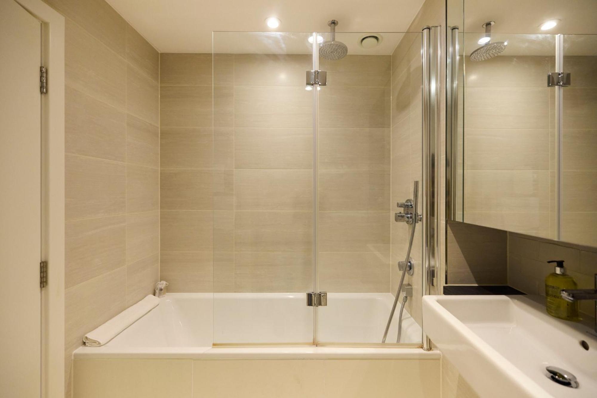 Lejlighed The Heathside Haven - Modern 3bdr With Garden *