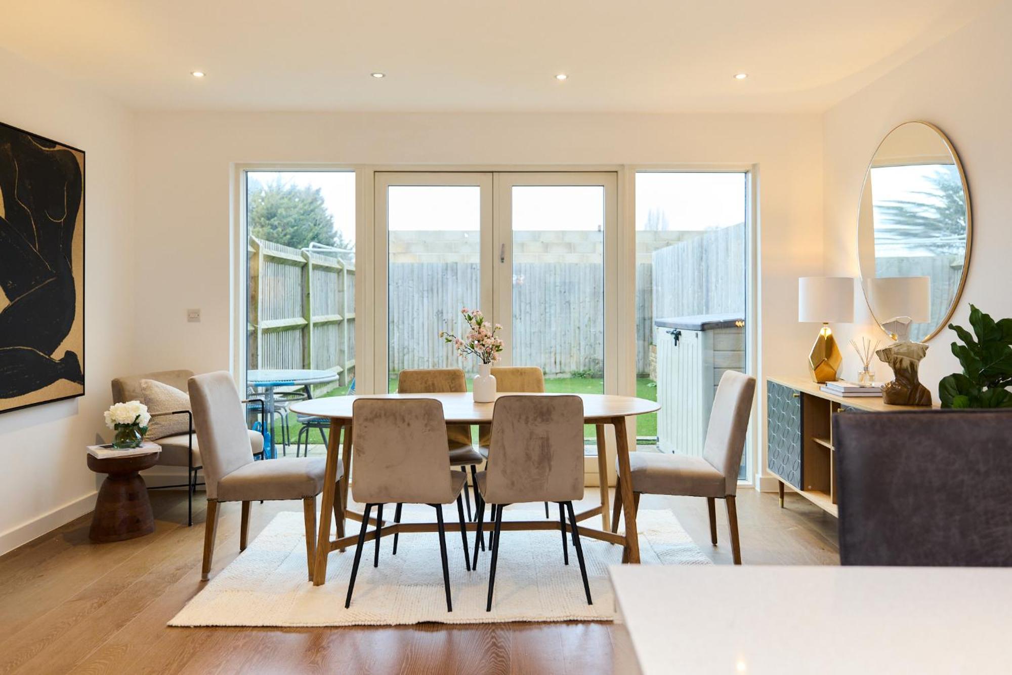 The Heathside Haven - Modern 3bdr With Garden Lejlighed *