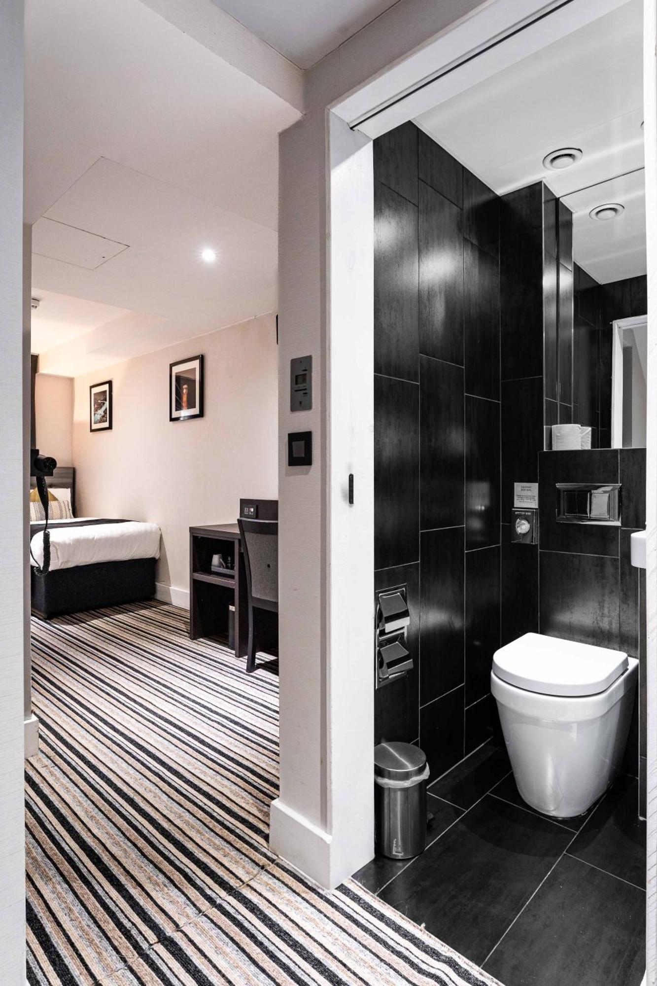 The W14 Kensington 4*