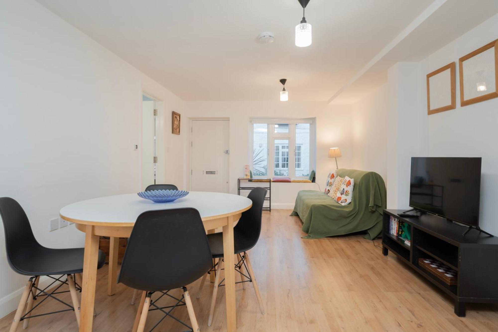Modern One Bedroom Flat In Lägenhet London