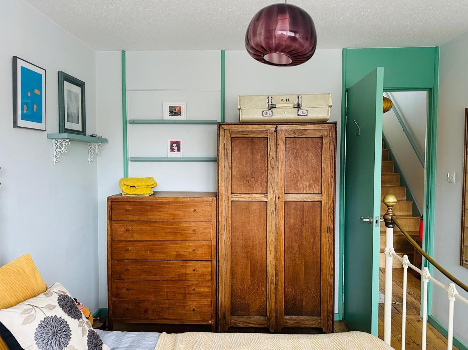 Stylish 3 Bed House With Parking In Bermondsey, Se1 *