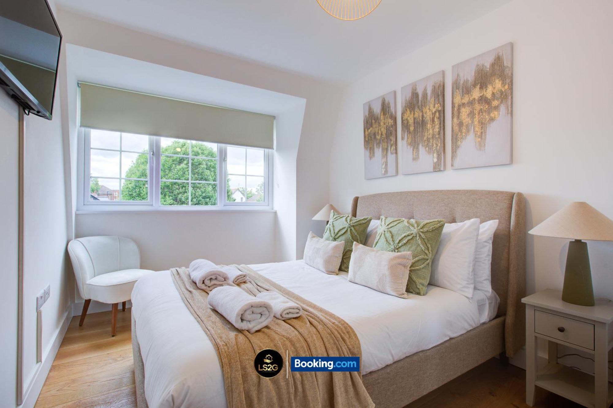 2 Bedroom By Ls2g Short Lets & Serviced Greater With Private Balcony Lägenhet London