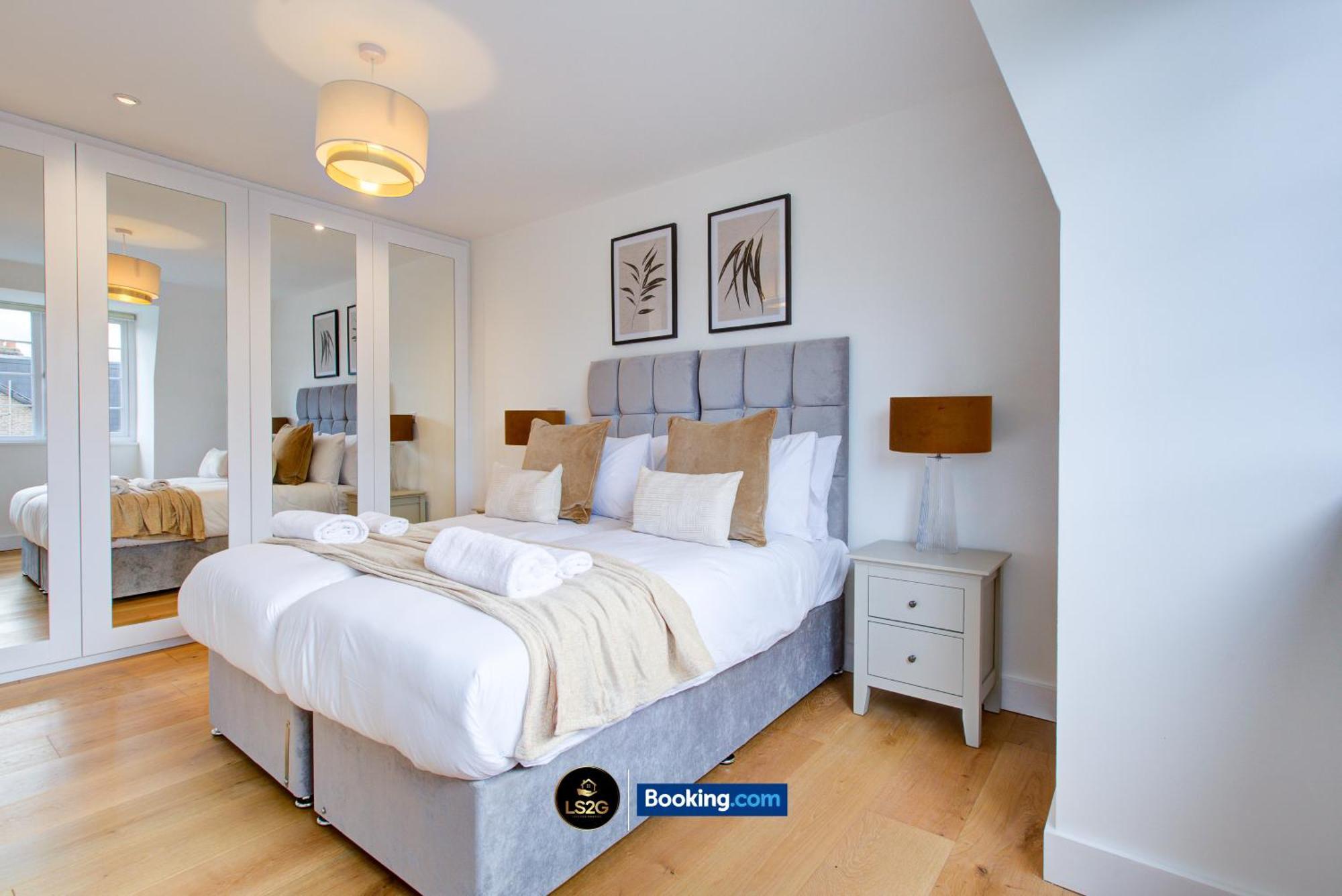 2 Bedroom By Ls2g Short Lets & Serviced Greater With Private Balcony Lägenhet