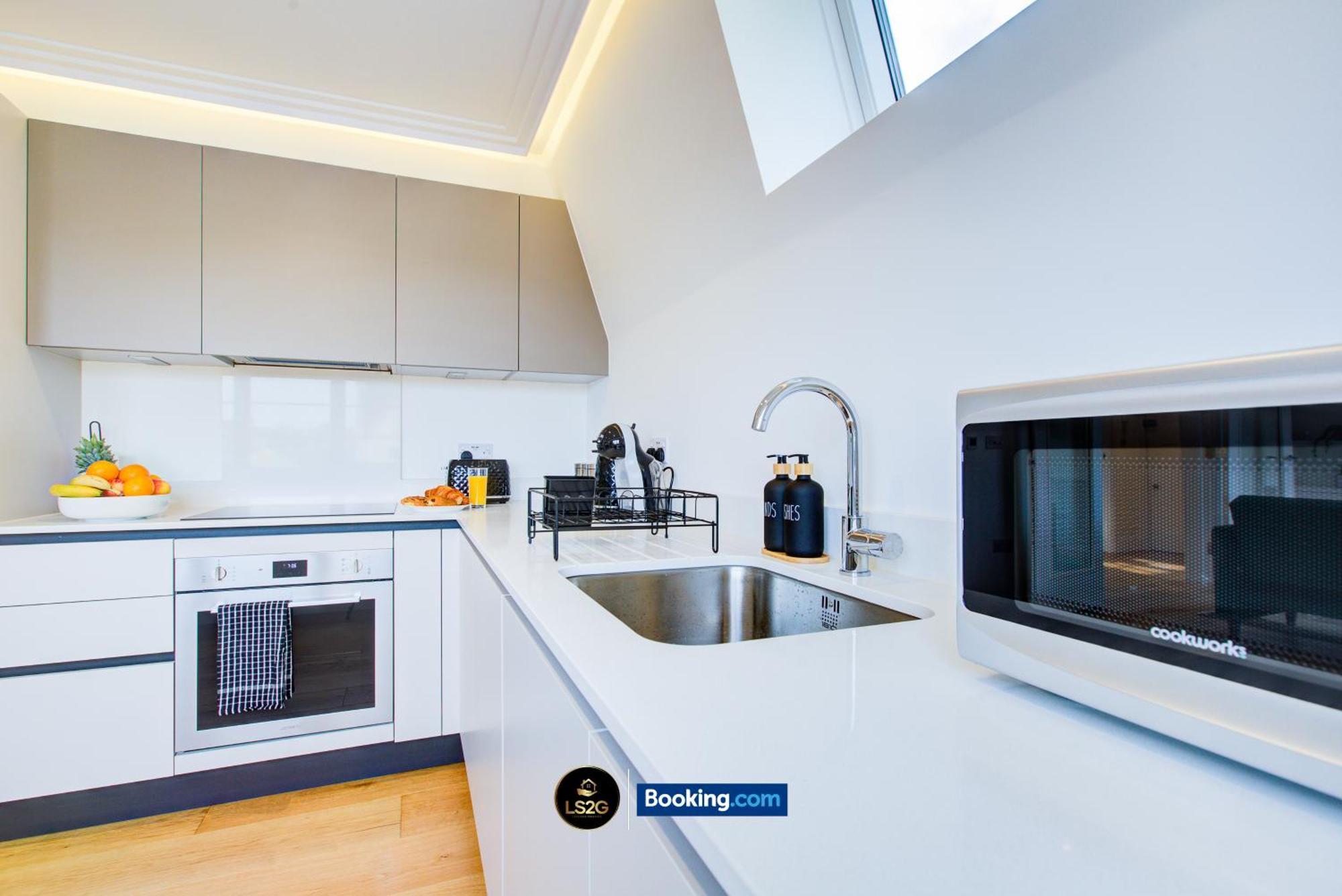 Lägenhet Stylish 2 Bedroom Flat By Ls2g Short Lets & Serviced Greater With Balcony And Easy Access *