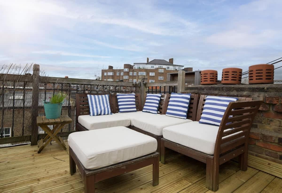 Apartment Barons Court 3 Bed, 50 Meters From Queens Tennis Club London