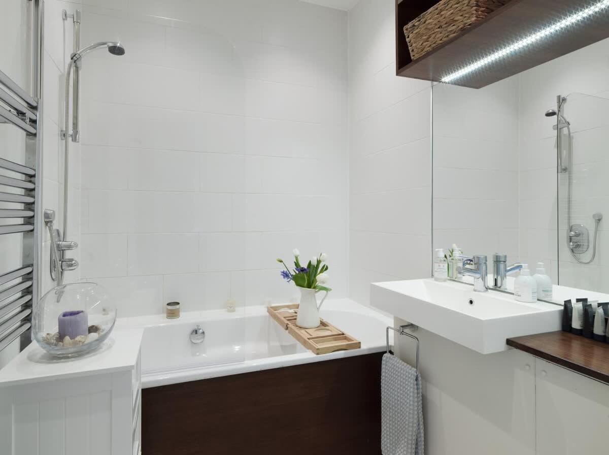 Barons Court 3 Bed, 50 Meters From Queens Tennis Club Apartment
