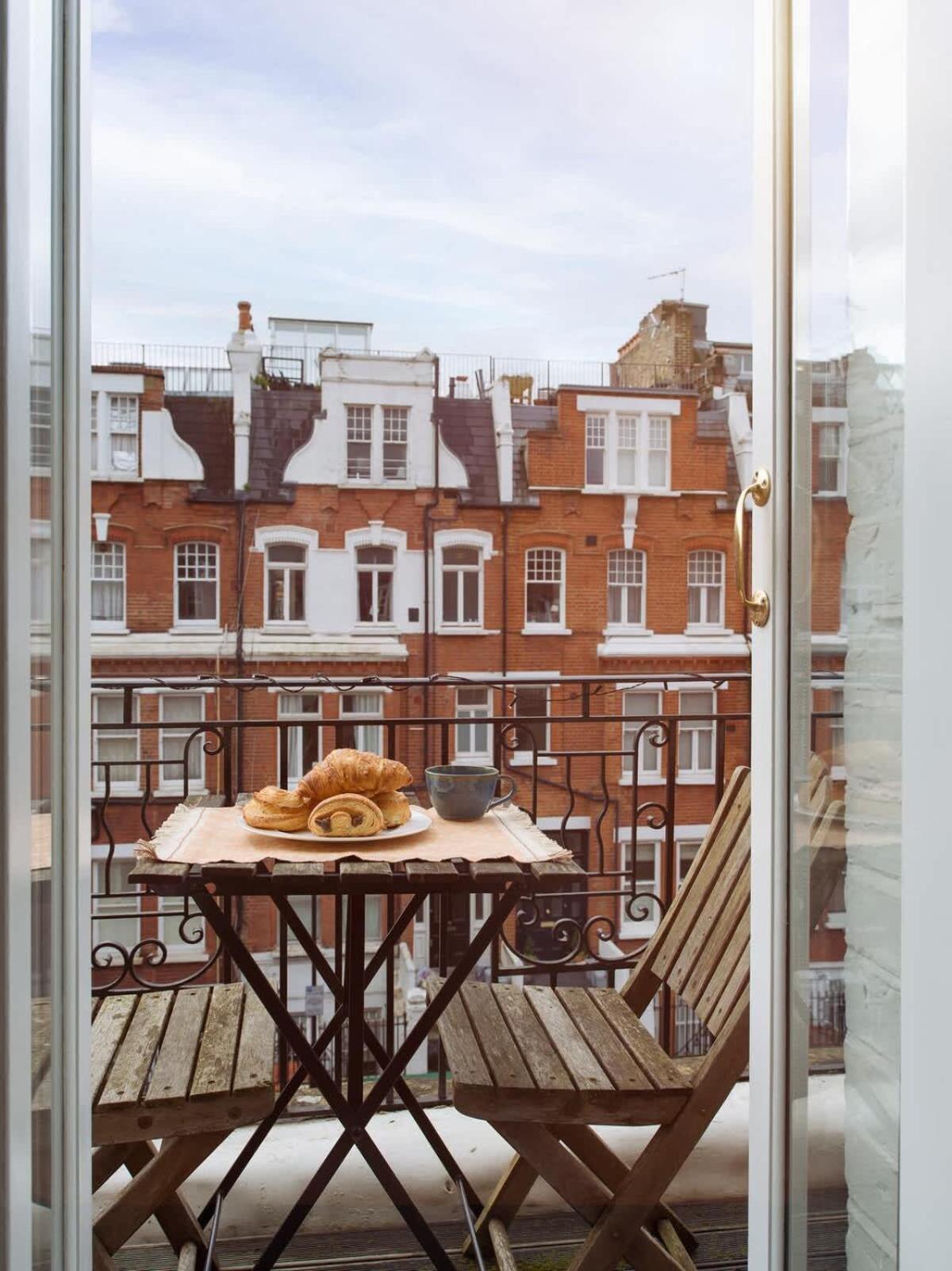 Apartment Barons Court 3 Bed, 50 Meters From Queens Tennis Club