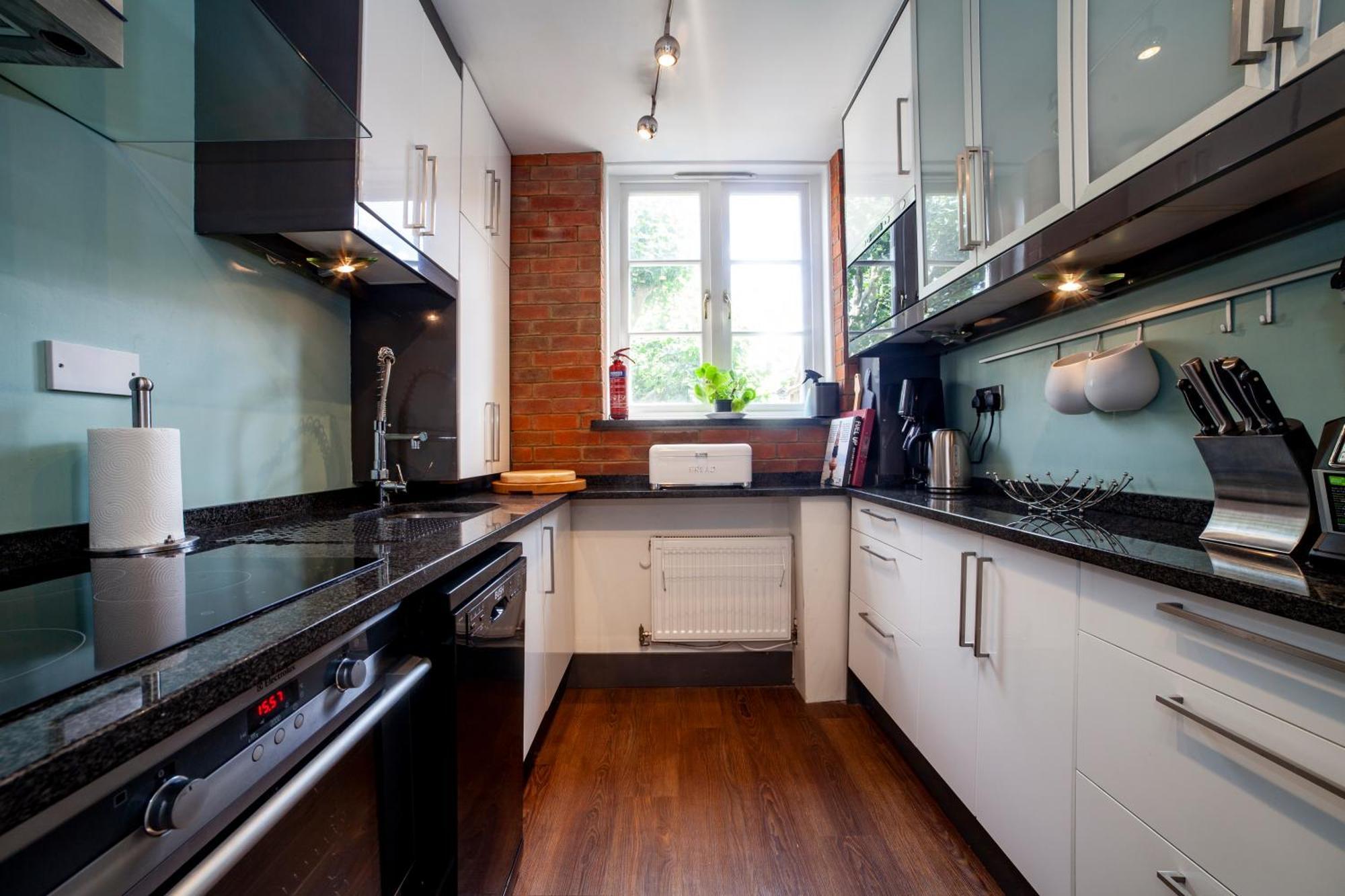 Excellent 2br Apt, Chancery Lane * Londen