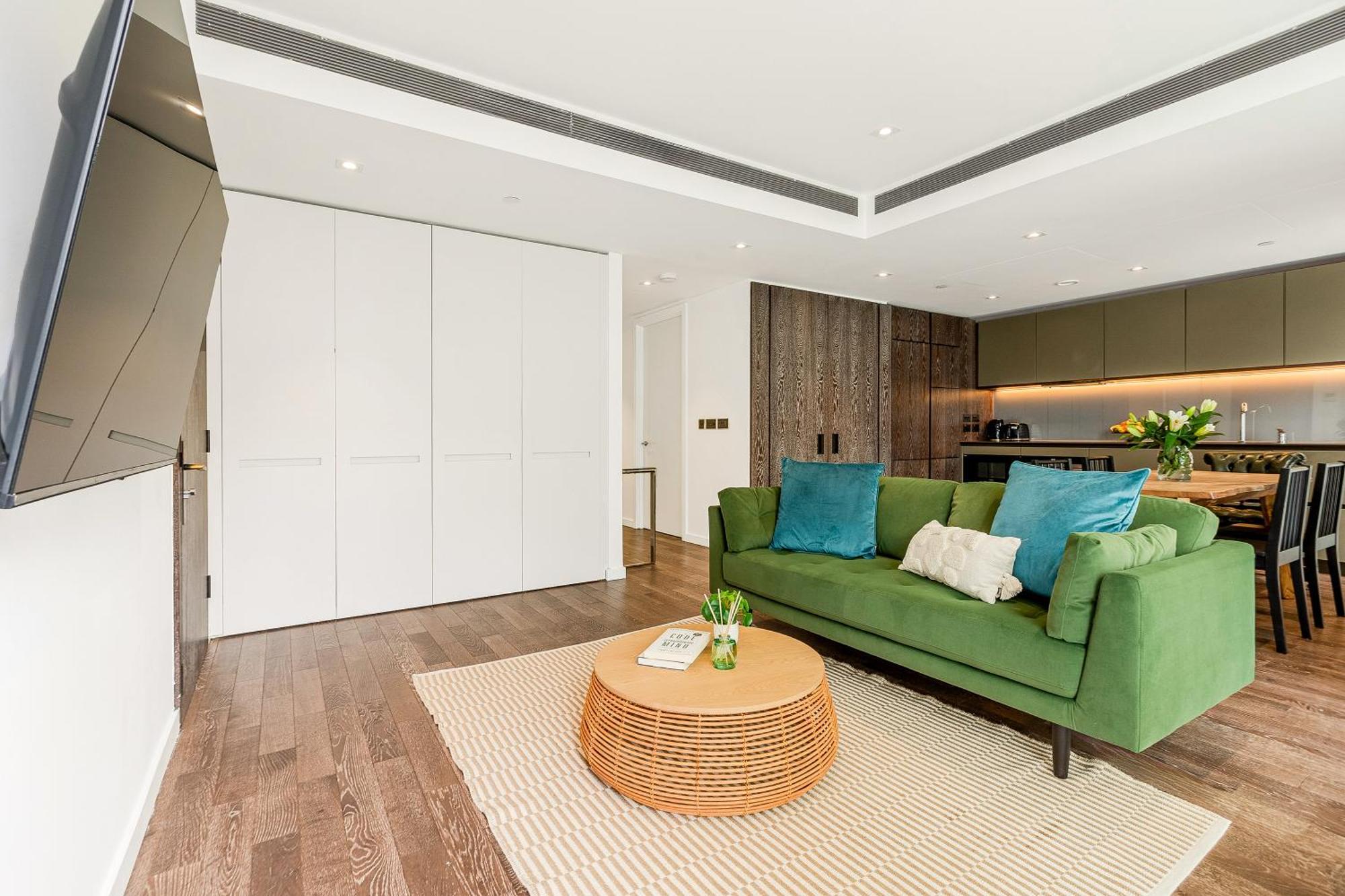 Leilighet Radiant 2bdr With Balcony In Luxury Building London
