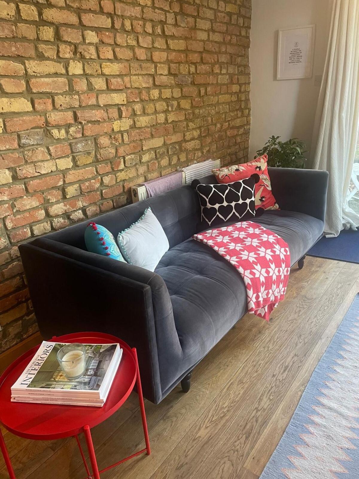 Charming 10 Mins From Apartment