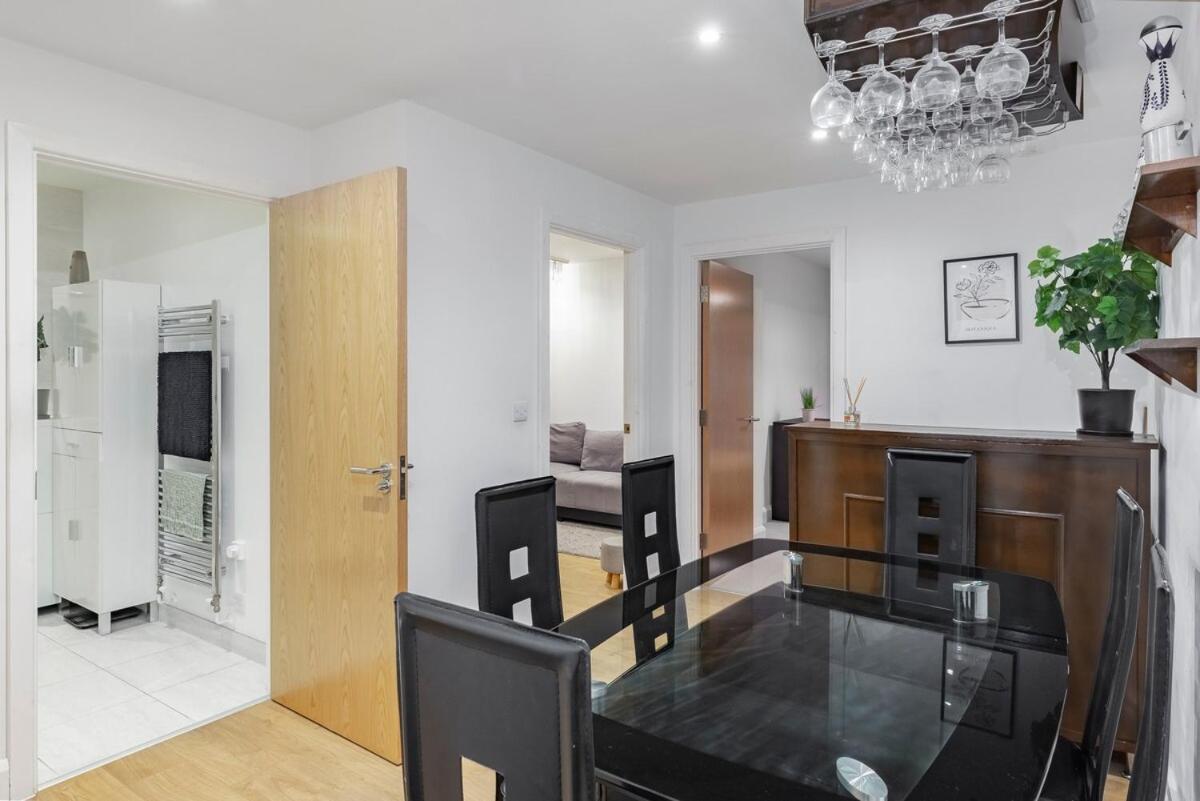 Cozy 2 Bedrooms, Devons Rd Dlr Leilighet
