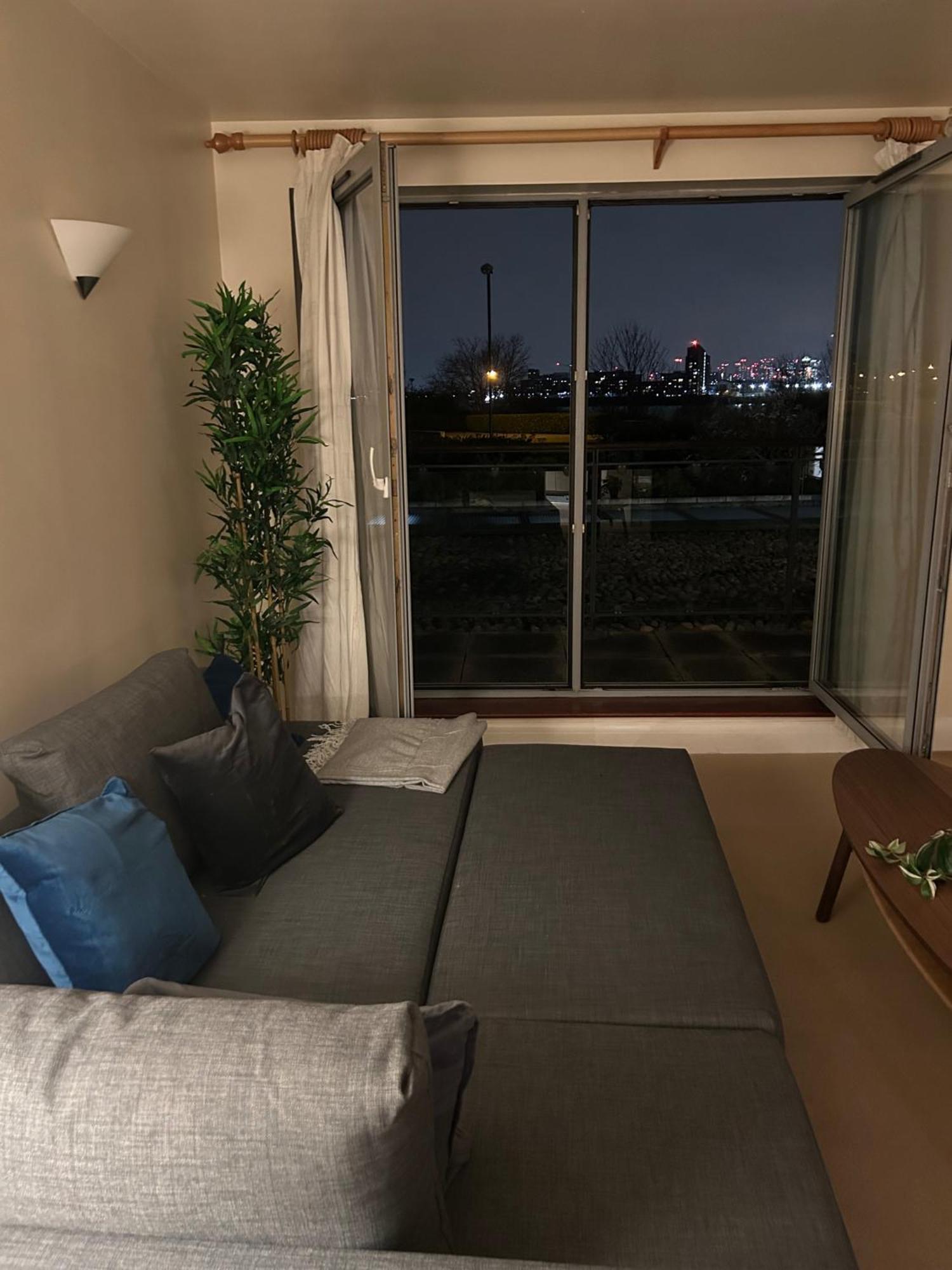 Apartment Flat In Greenwich Near O2 And City Airport *