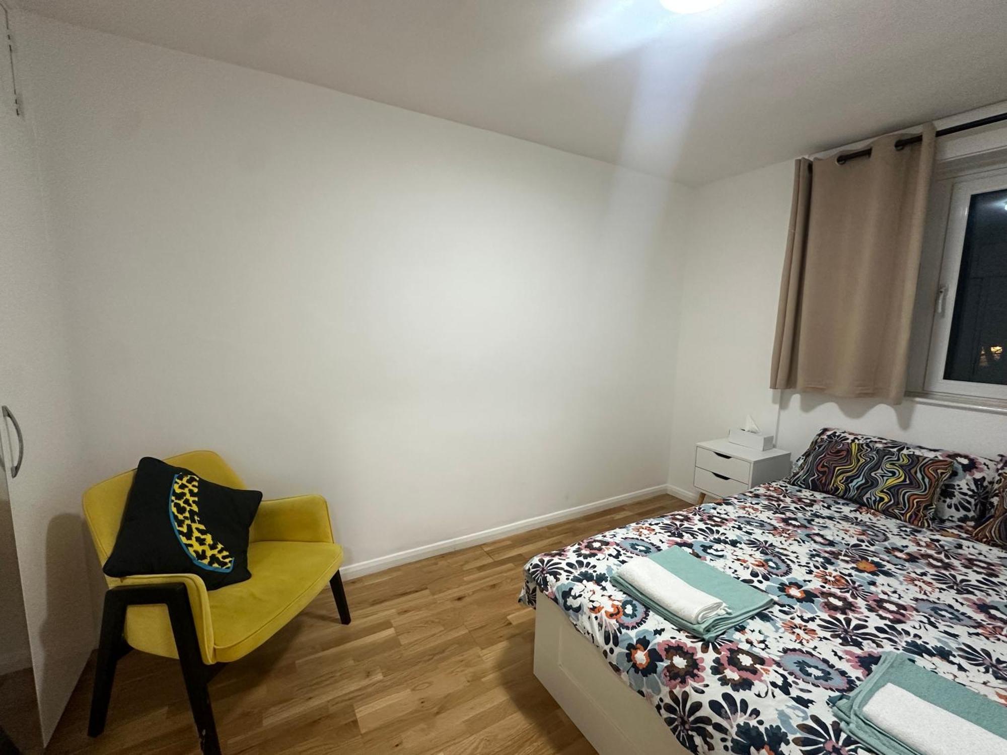 Simple And Tidy - Short Walk To Kennington & Oval Station Appartement Londen