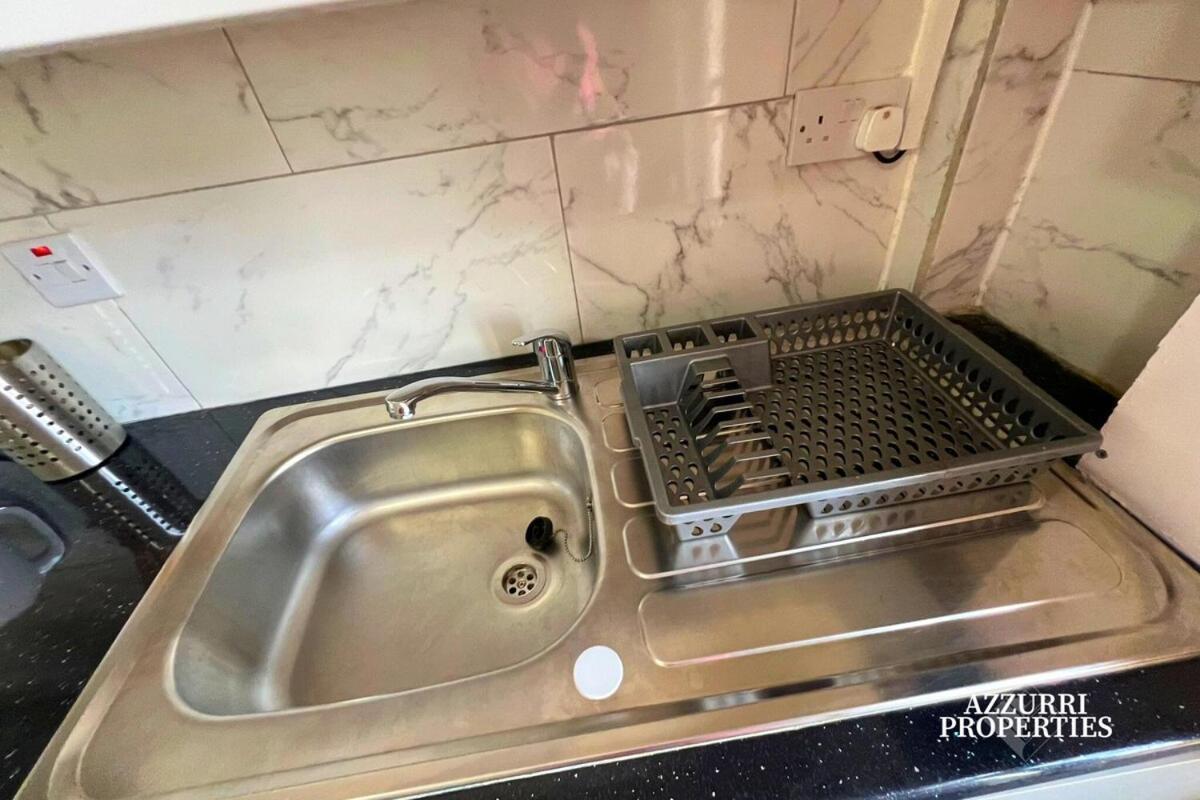 Leilighet Two Bed Flat - 6 Minutes To Canning Town Station