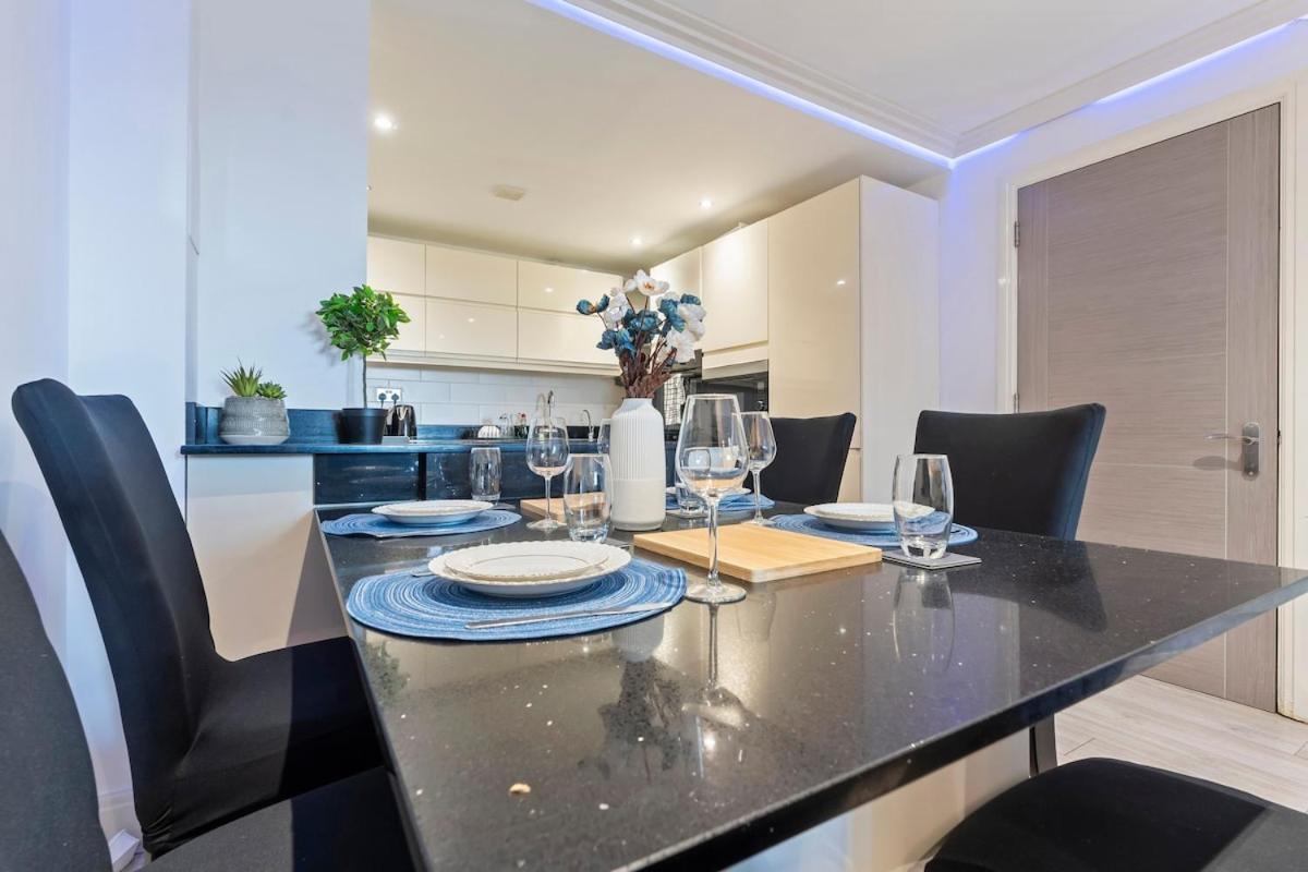 Monopoly - Luxurious High-tech Bright & Spacious Flat * Londra