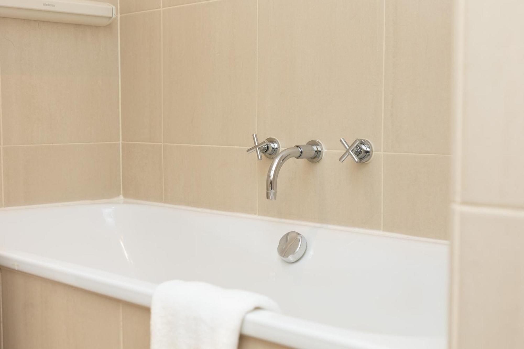 New Listing! Modern 3br, Prime Canary Wharf Appartement *