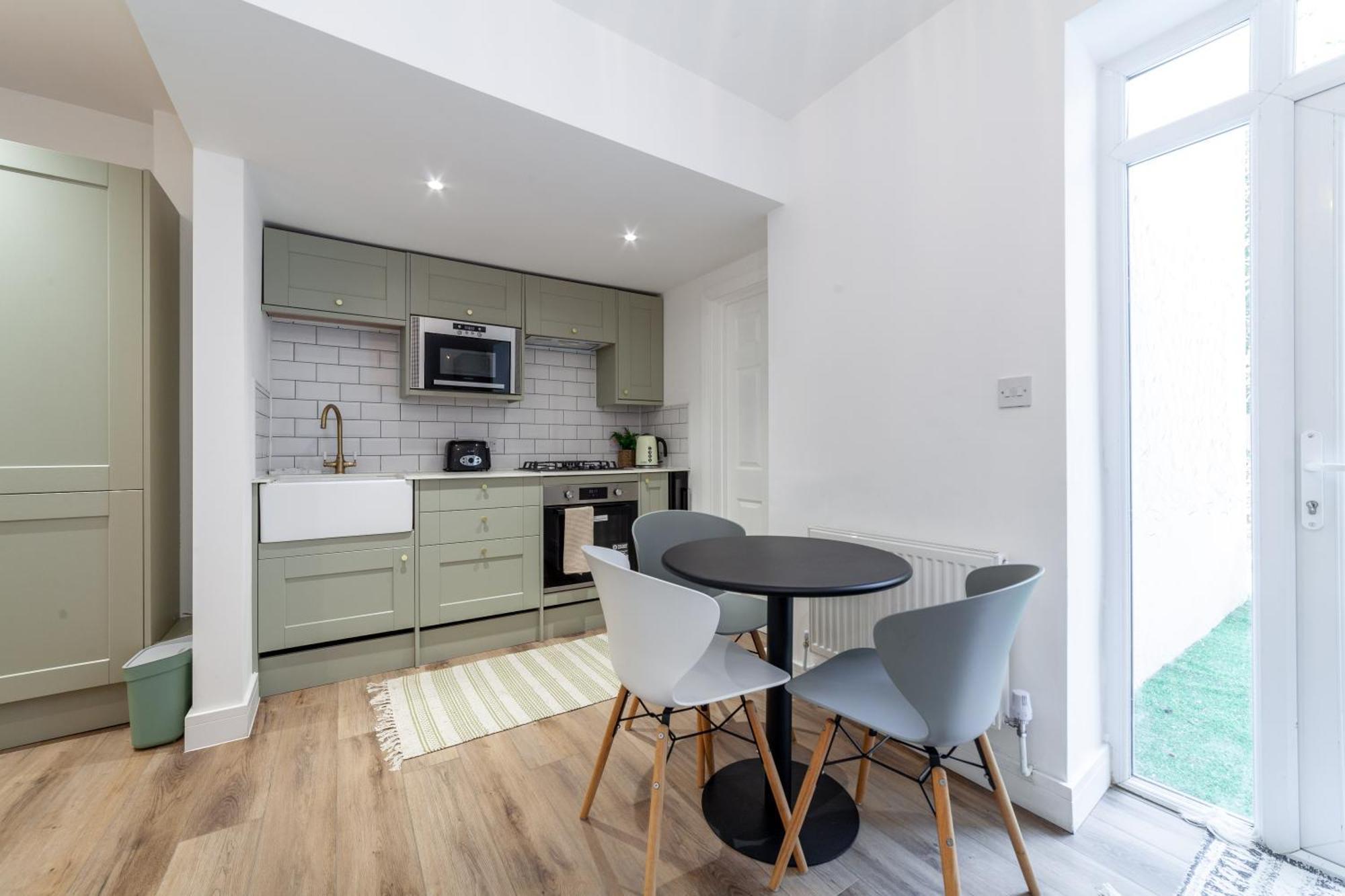 Apartment Renovated 2br Flat With Garden, Hammersmith *