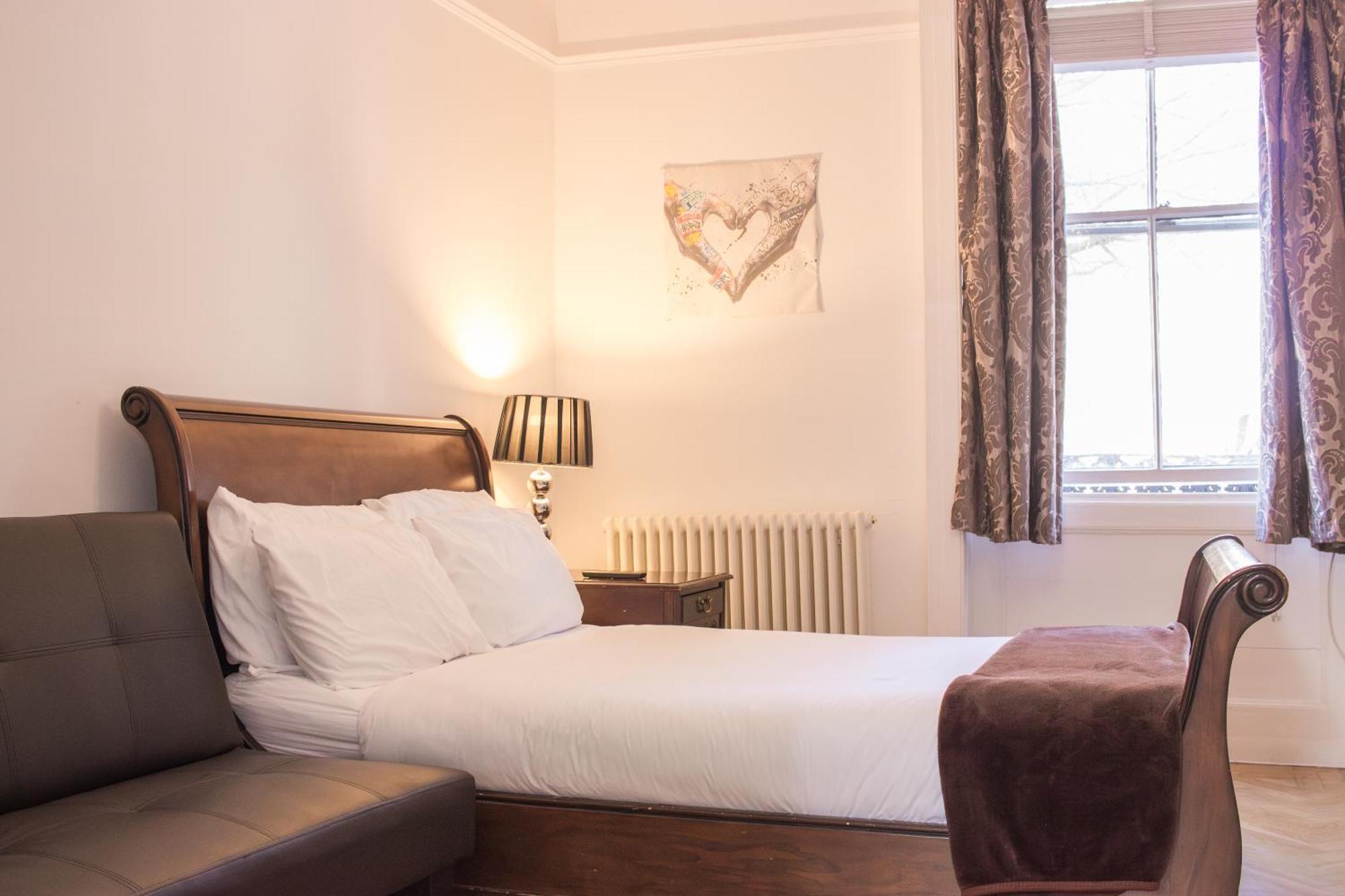 At Marylebone Apartment *
