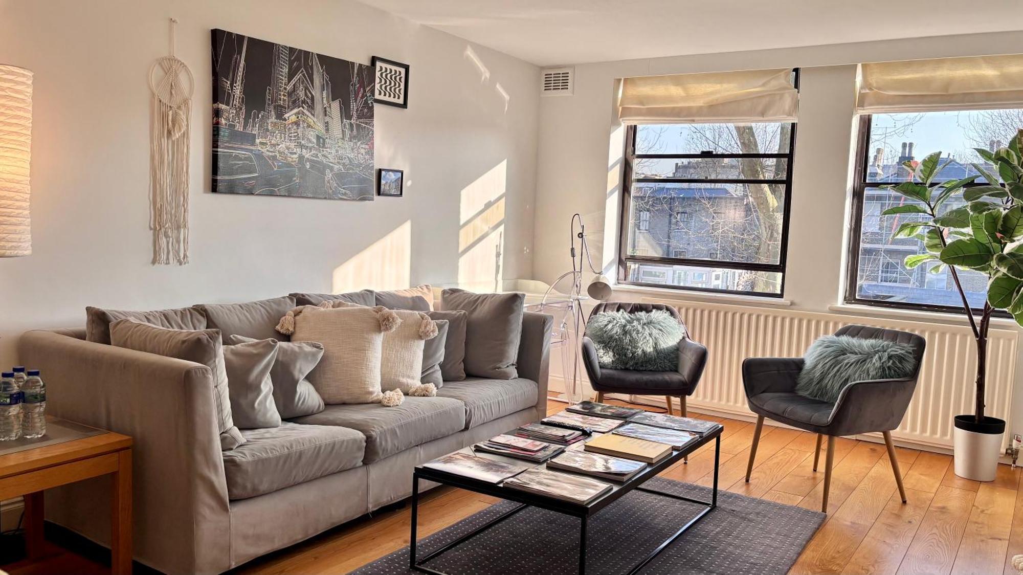 Lejlighed Hyde Park,3 Min Walk,family Home! 2 Bedrooms & 2 Bathrooms Apartment! Fantastic Location