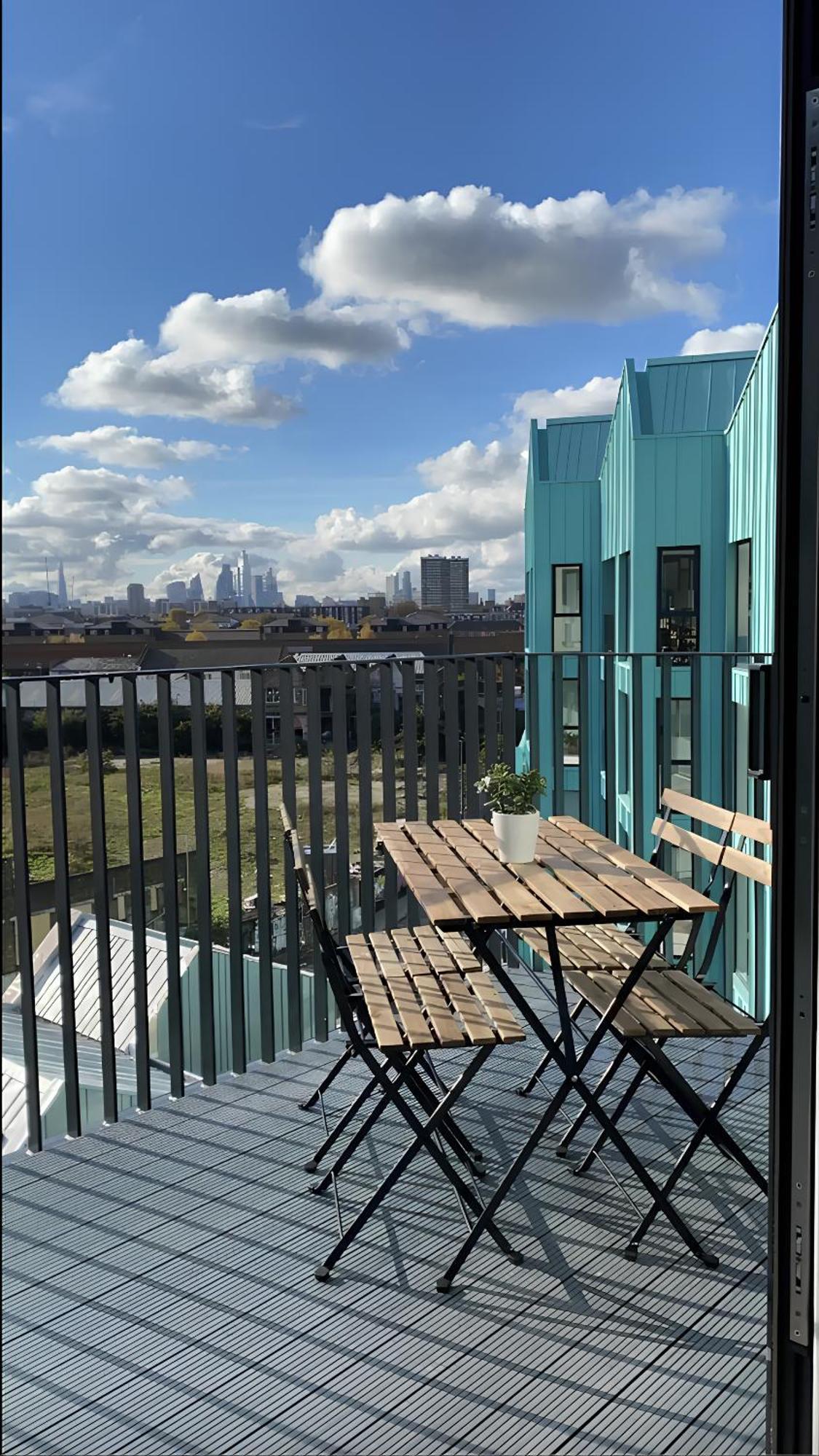 Scandi Style Flat In With Private Terrace Lägenhet London