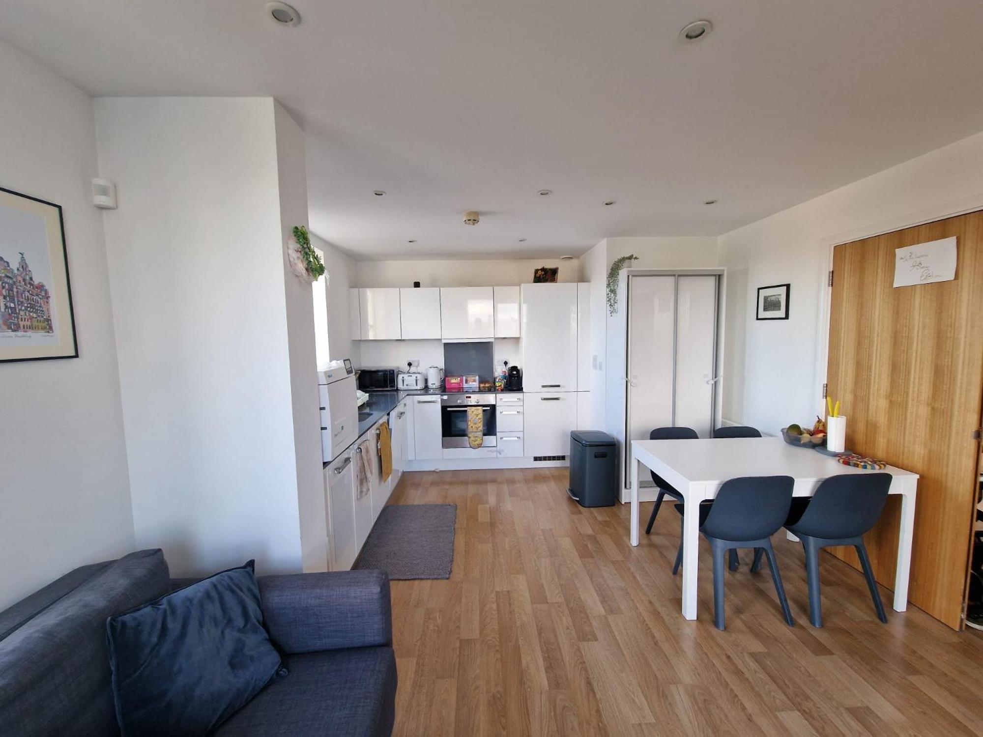 1 Bed Flat At Forest Hill Station Lejlighed *