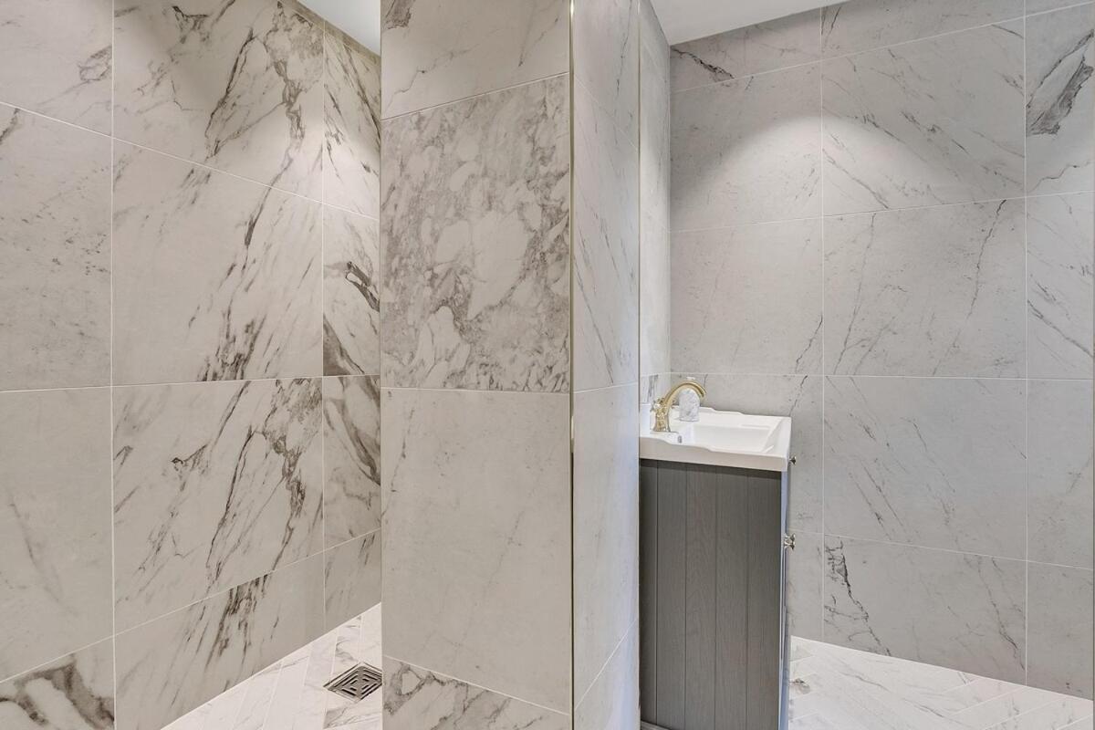 Luxury Kensington Flat - Private Garden - Tube 4 Min Walk Lägenhet