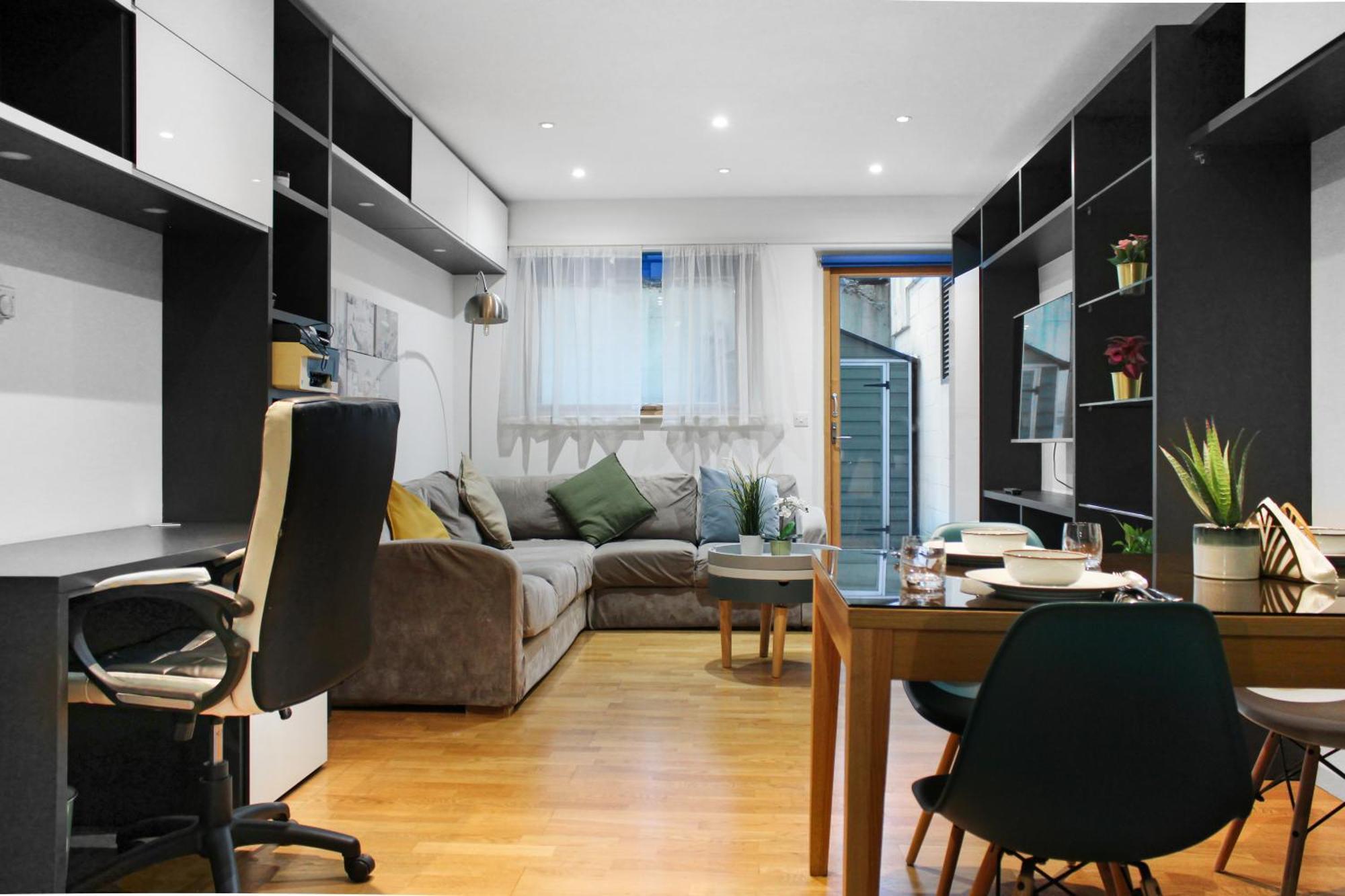 Walk To King's Hospital,private Terrace,828 Sq Ft,workspace *