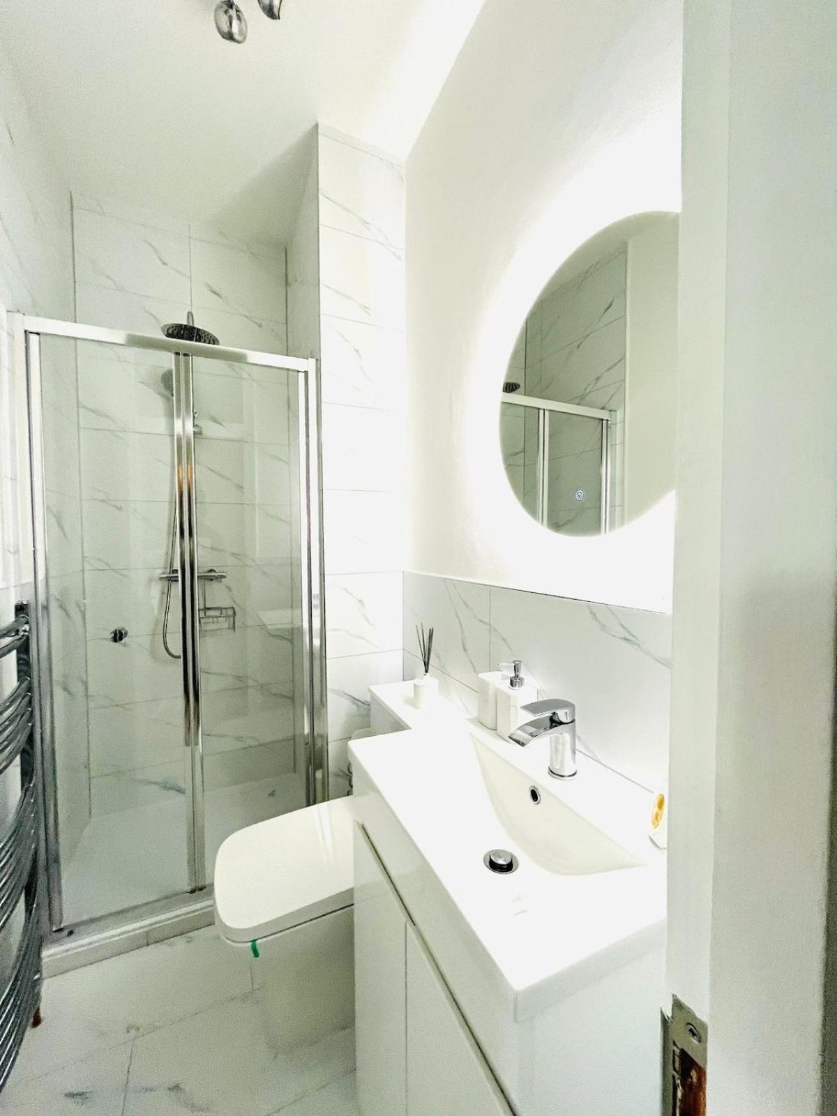 Lägenhet Newly Refurbished Flat In The Heart Of London