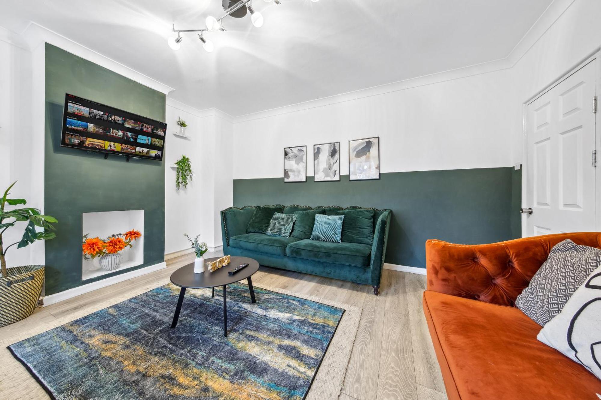 Luxury Retreat - Sleeps 7 - Hot Tub - Jacuzzi Ferienhaus