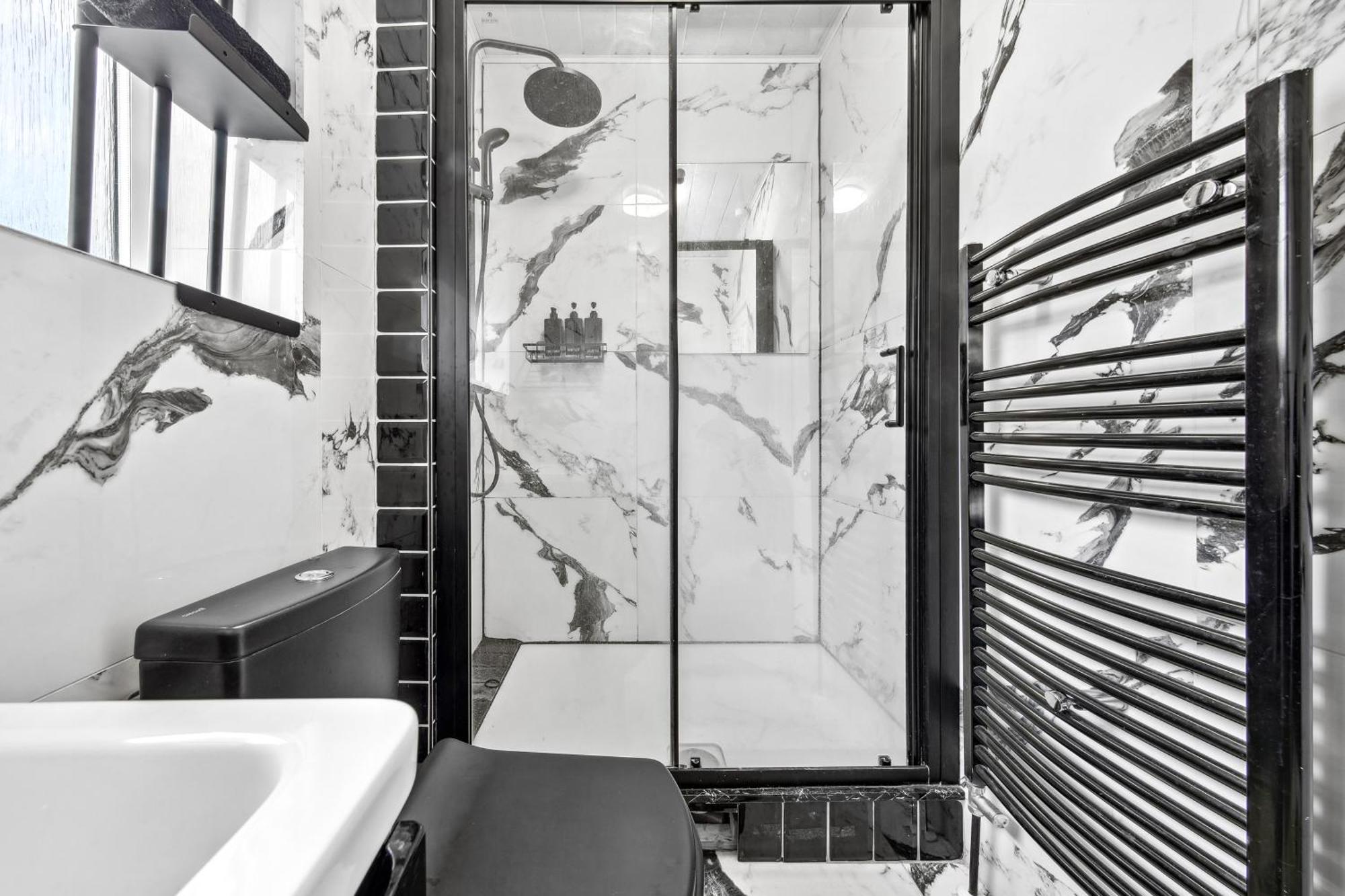 Luxury Retreat - Sleeps 7 - Hot Tub - Jacuzzi Ferienhaus