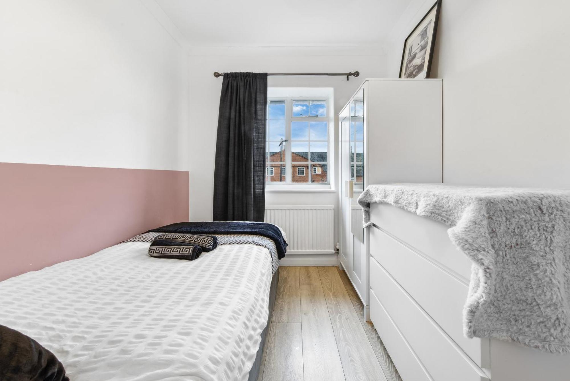 Luxury Retreat - Sleeps 7 - Hot Tub - Jacuzzi Ferienhaus London